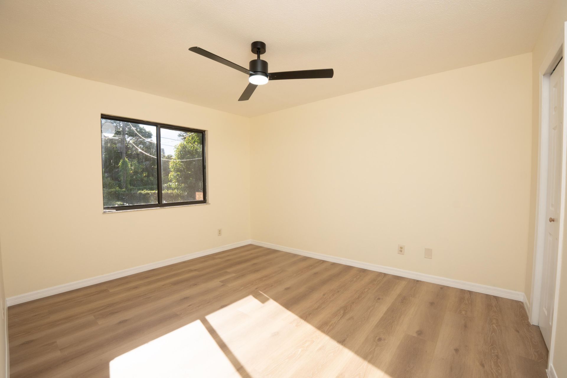 661 SW Cynthia Street, Port Saint Lucie, FL 34983 Photo