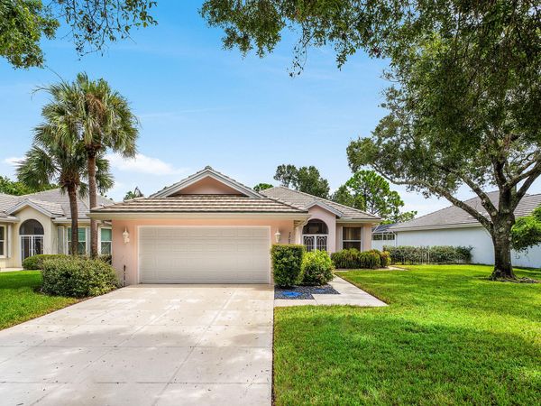 7708 SE BAY CEDAR Circle, Hobe Sound, FL 33455