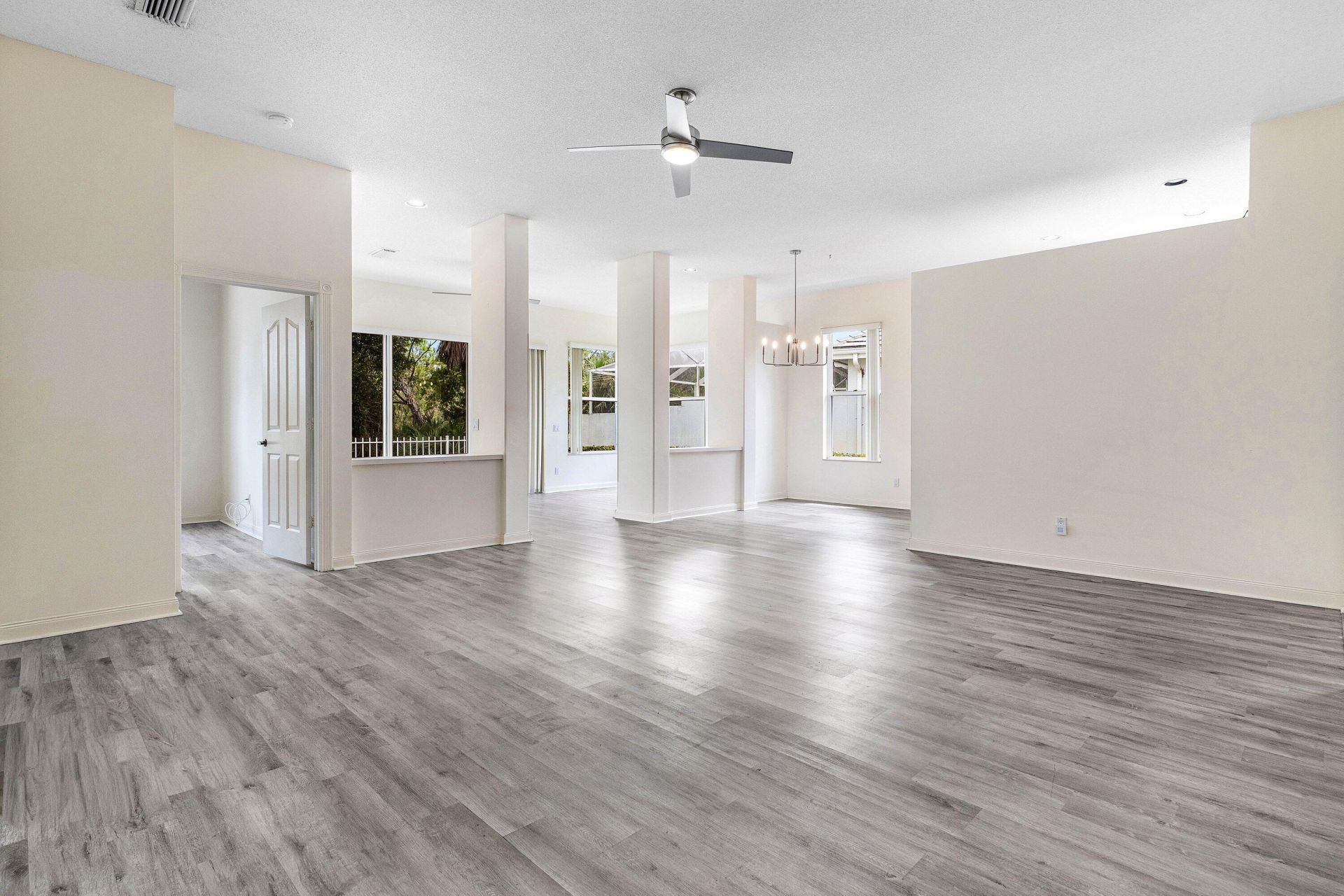 7708 SE Bay Cedar Circle, Hobe Sound, FL 33455 Photo