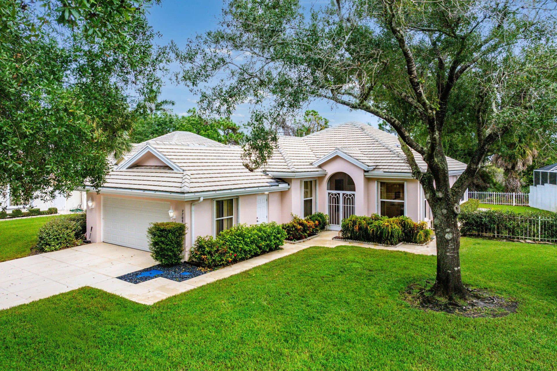7708 SE Bay Cedar Circle, Hobe Sound, FL 33455 Photo