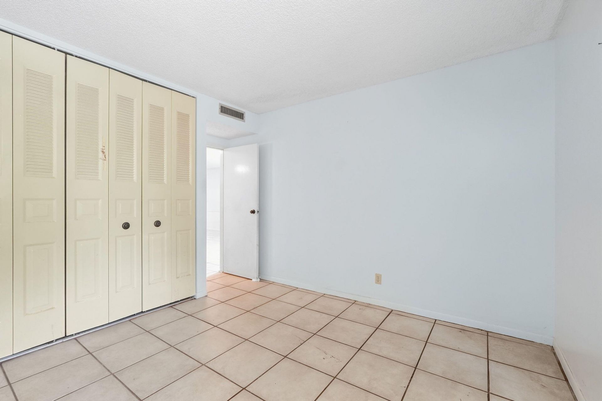 8425 Forest Hills Drive, Unit 205, Coral Springs, FL 33065 Photo