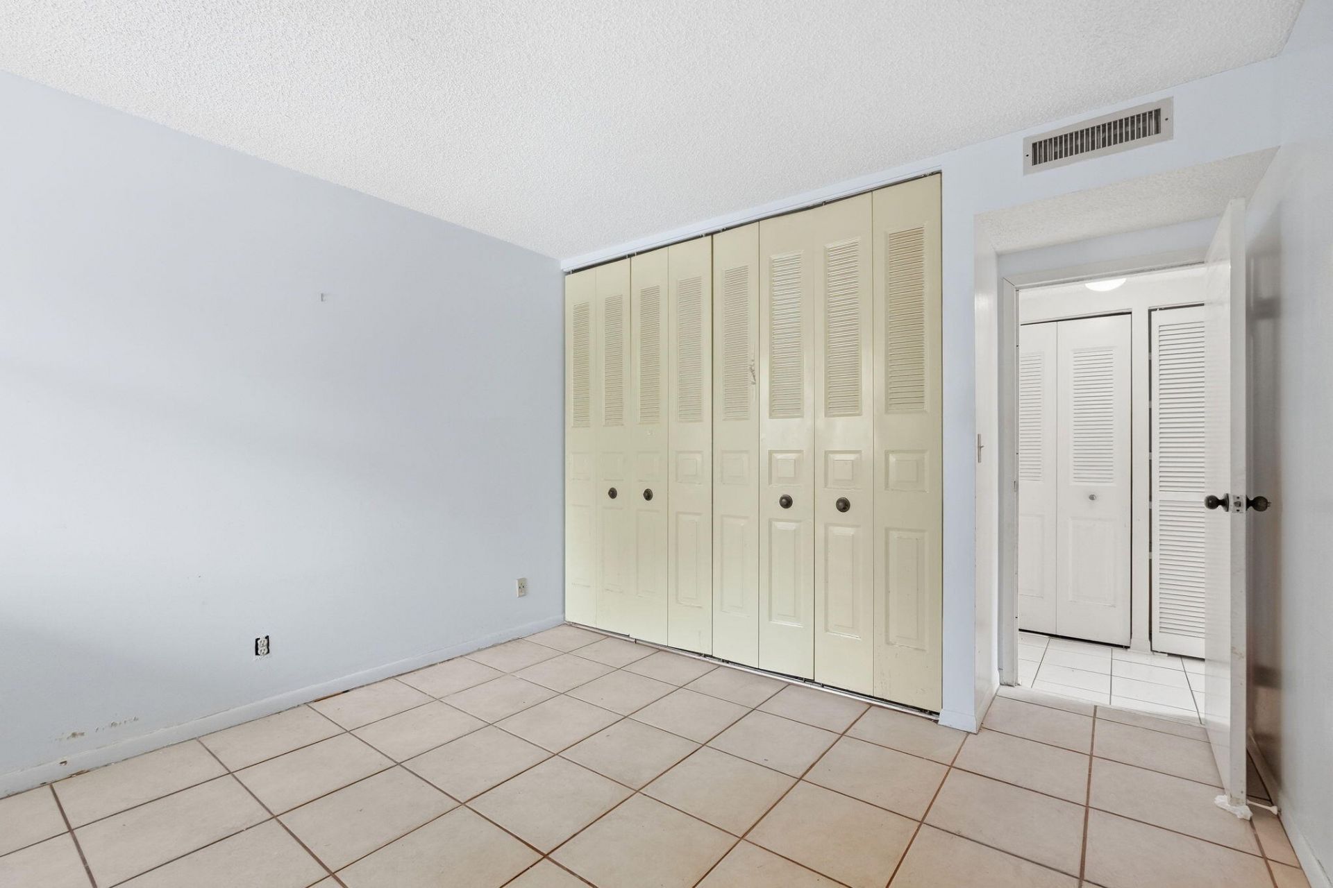 8425 Forest Hills Drive, Unit 205, Coral Springs, FL 33065 Photo