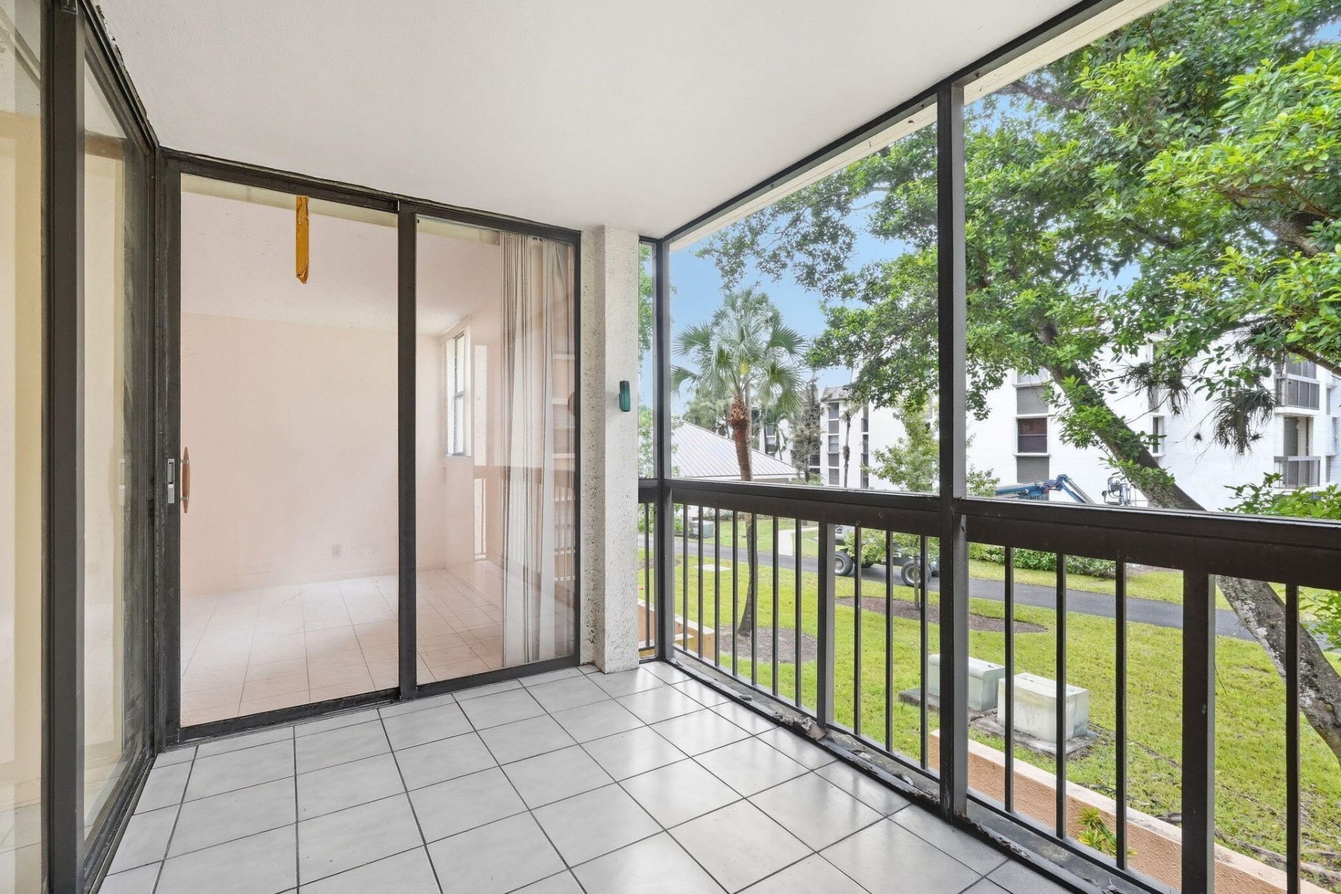 8425 Forest Hills Drive, Unit 205, Coral Springs, FL 33065 Photo