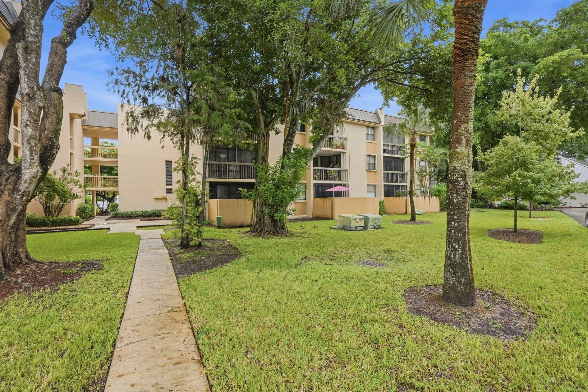 8425 Forest Hills Drive, Unit 205, Coral Springs, FL 33065 Photo