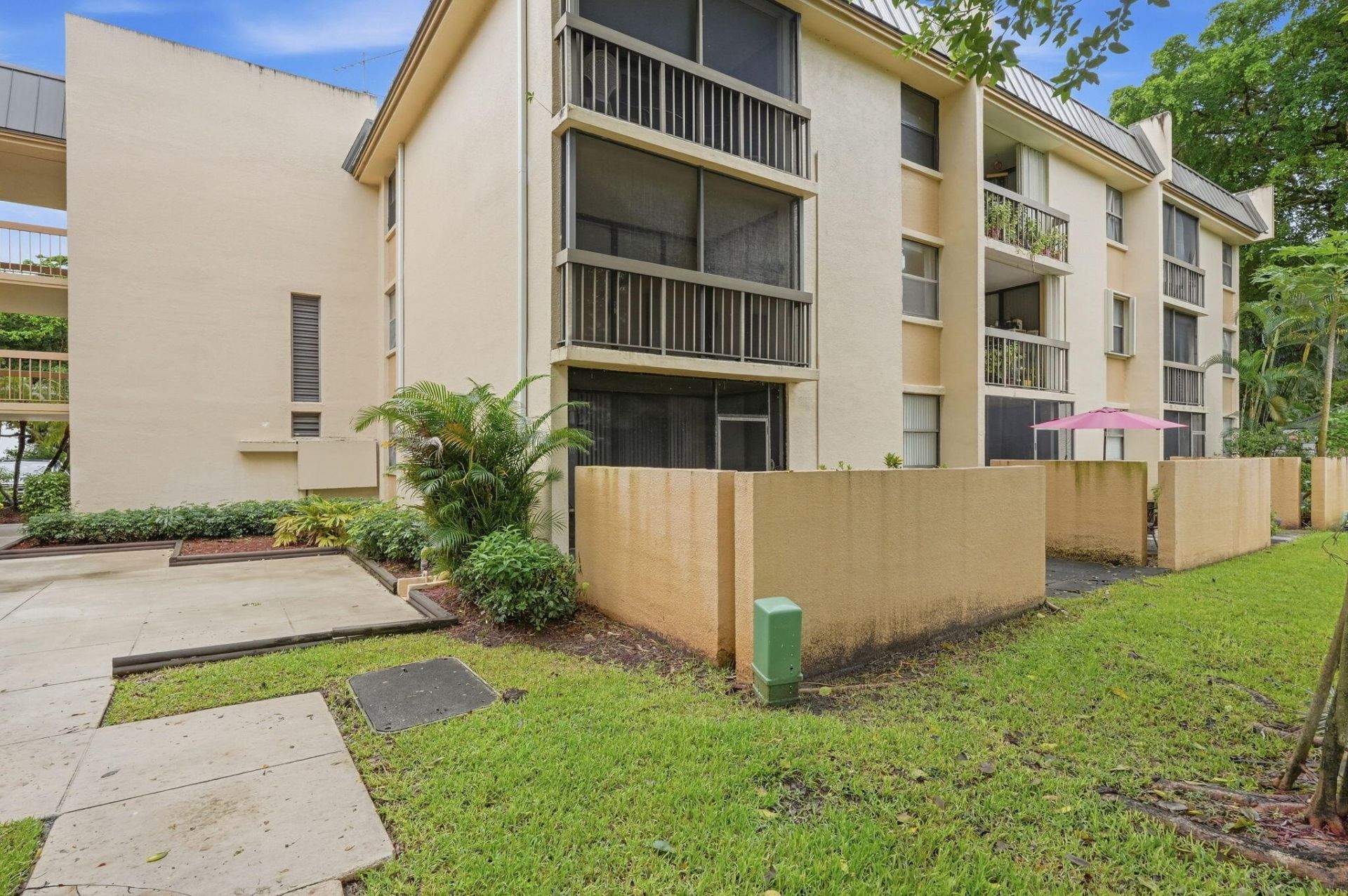 8425 Forest Hills Drive, Unit 205, Coral Springs, FL 33065 Photo