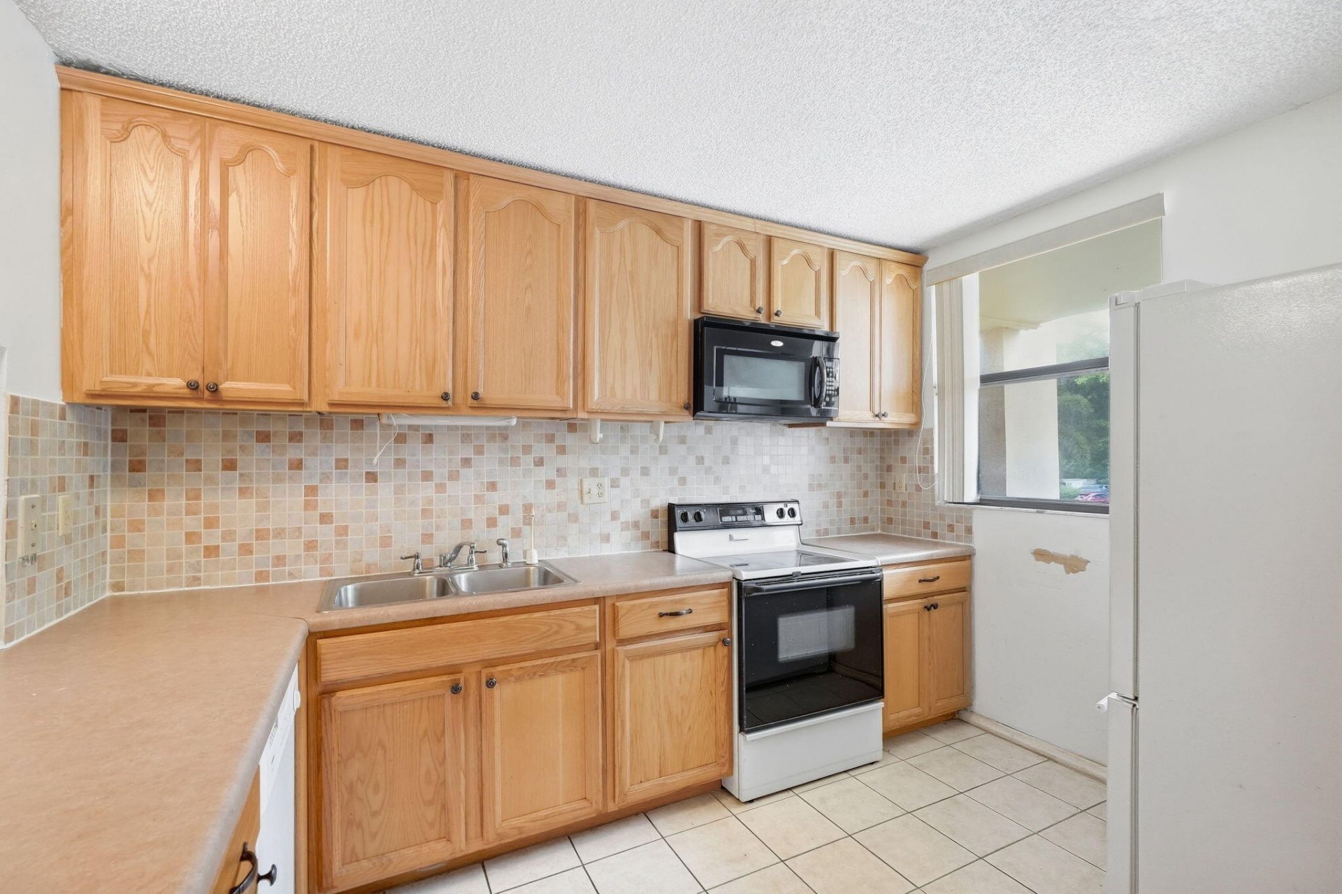 8425 Forest Hills Drive, Unit 205, Coral Springs, FL 33065 Photo