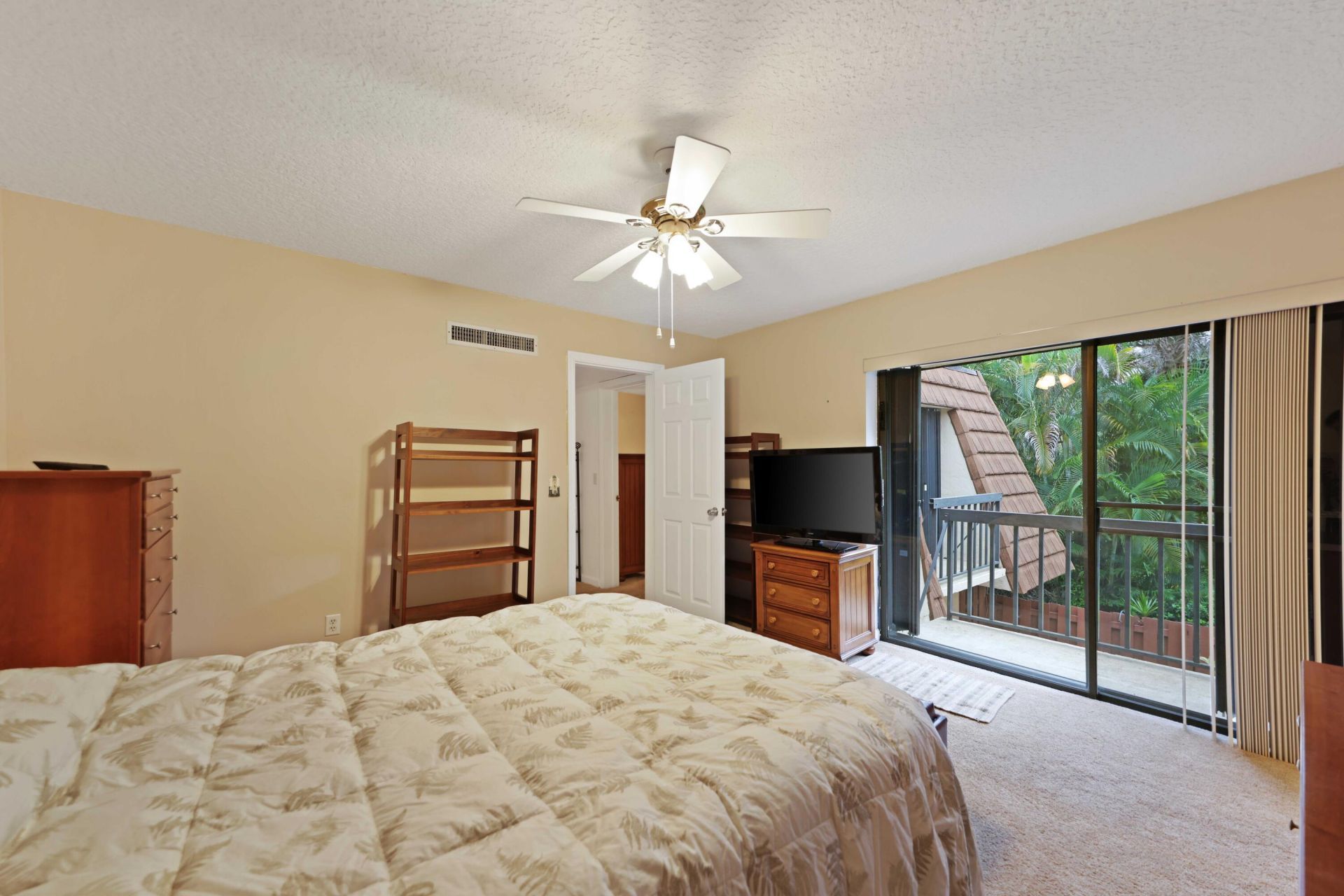 825 Center Street, Unit 39D, Jupiter, FL 33458 Photo