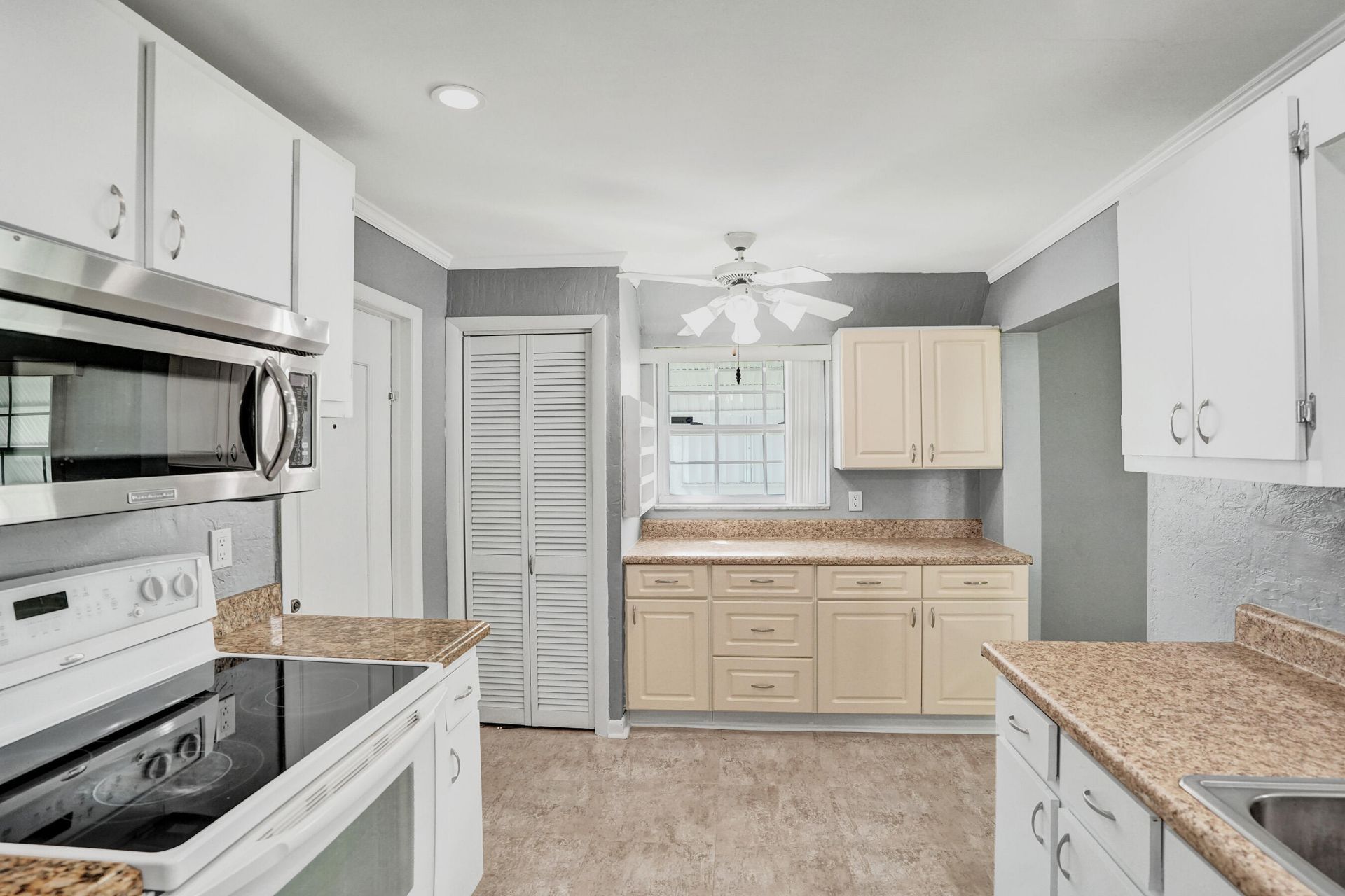 1013 SW 15th Street, Boynton Beach, FL 33426 Photo