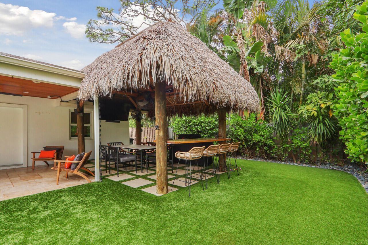 354 Country Club Drive, Tequesta, FL 33469 Photo