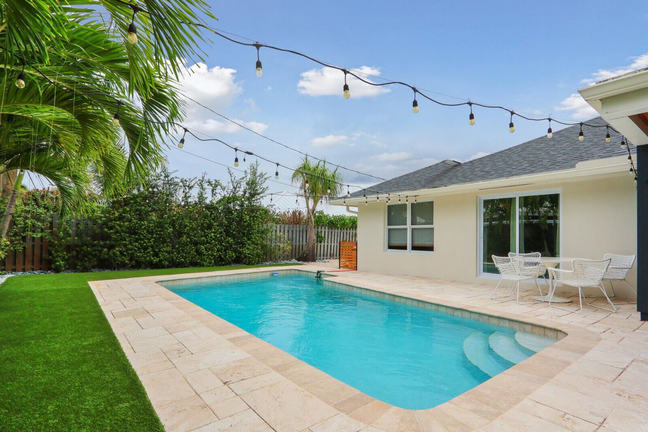 354 Country Club Drive, Tequesta, FL 33469 Photo