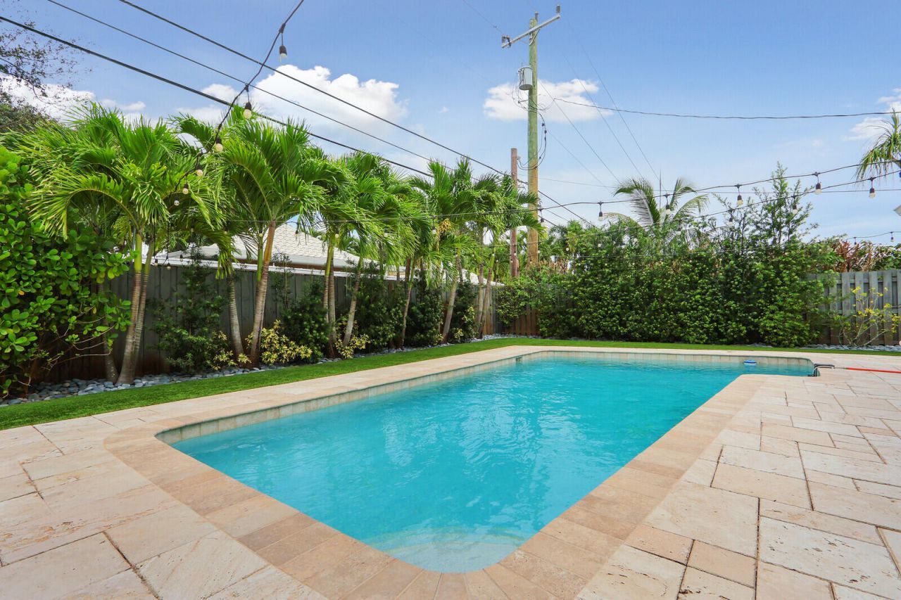 354 Country Club Drive, Tequesta, FL 33469 Photo