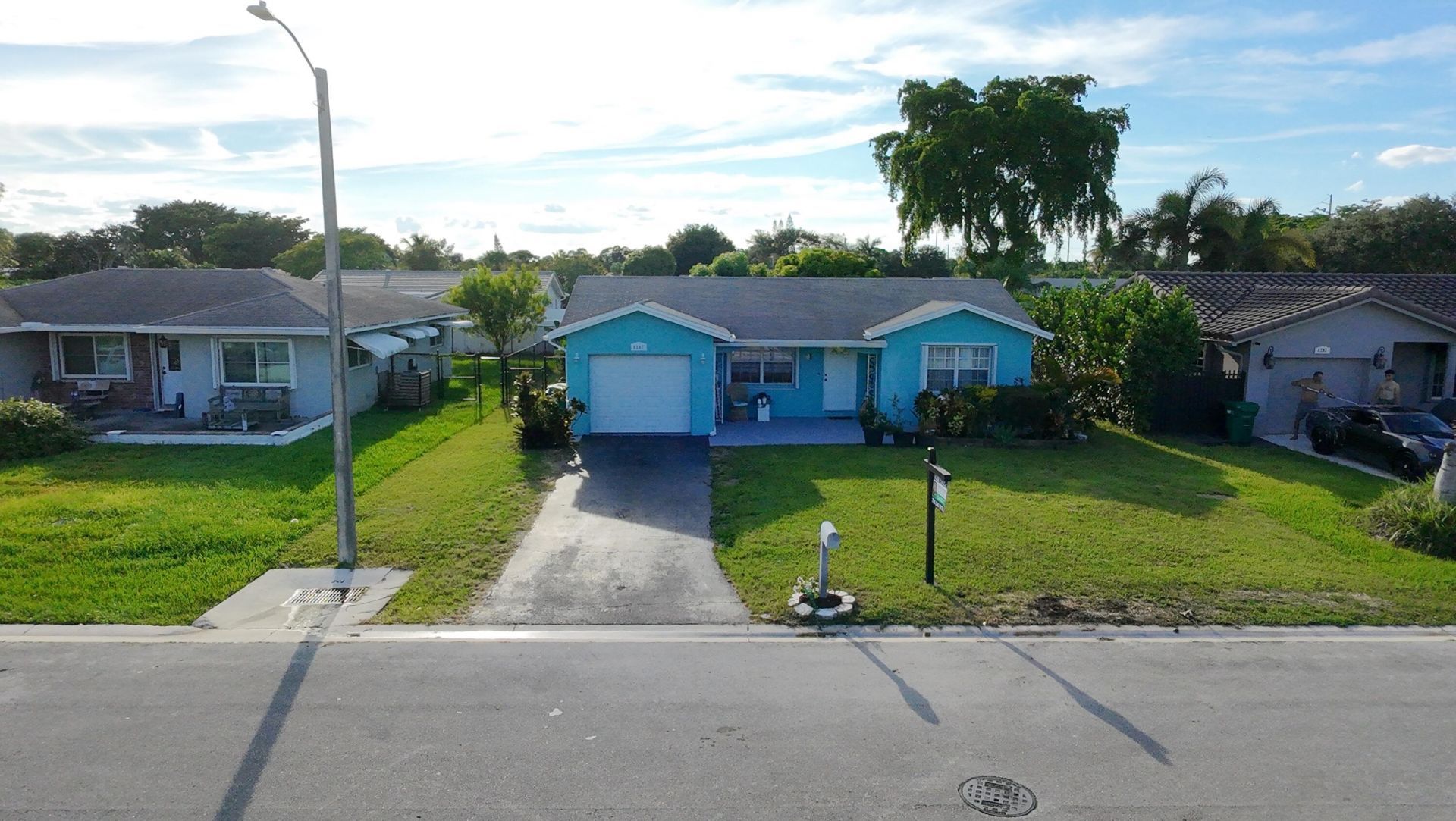 8201 NW 103rd Avenue, Tamarac, FL 33321 Photo