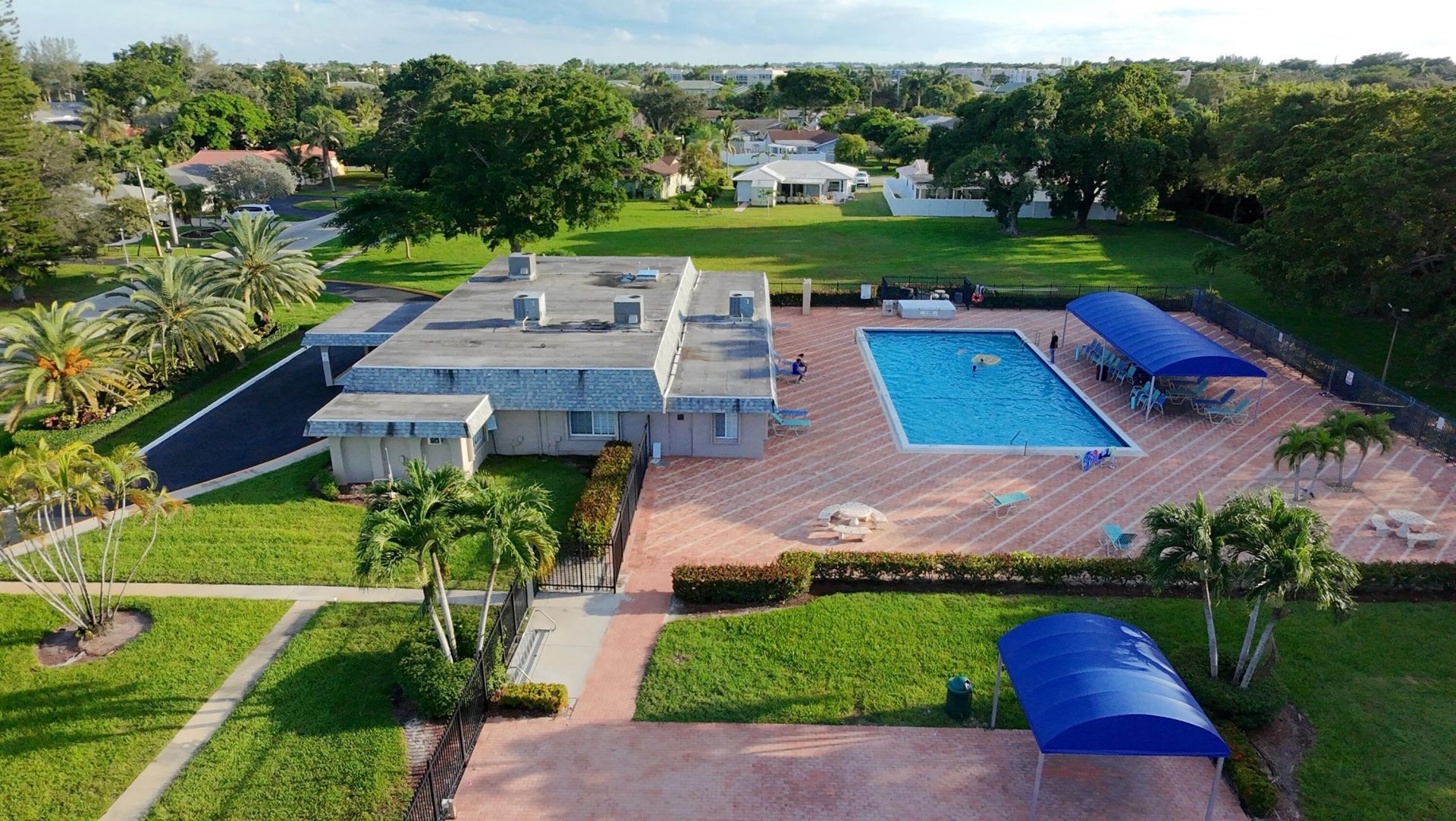 8201 NW 103rd Avenue, Tamarac, FL 33321 Photo