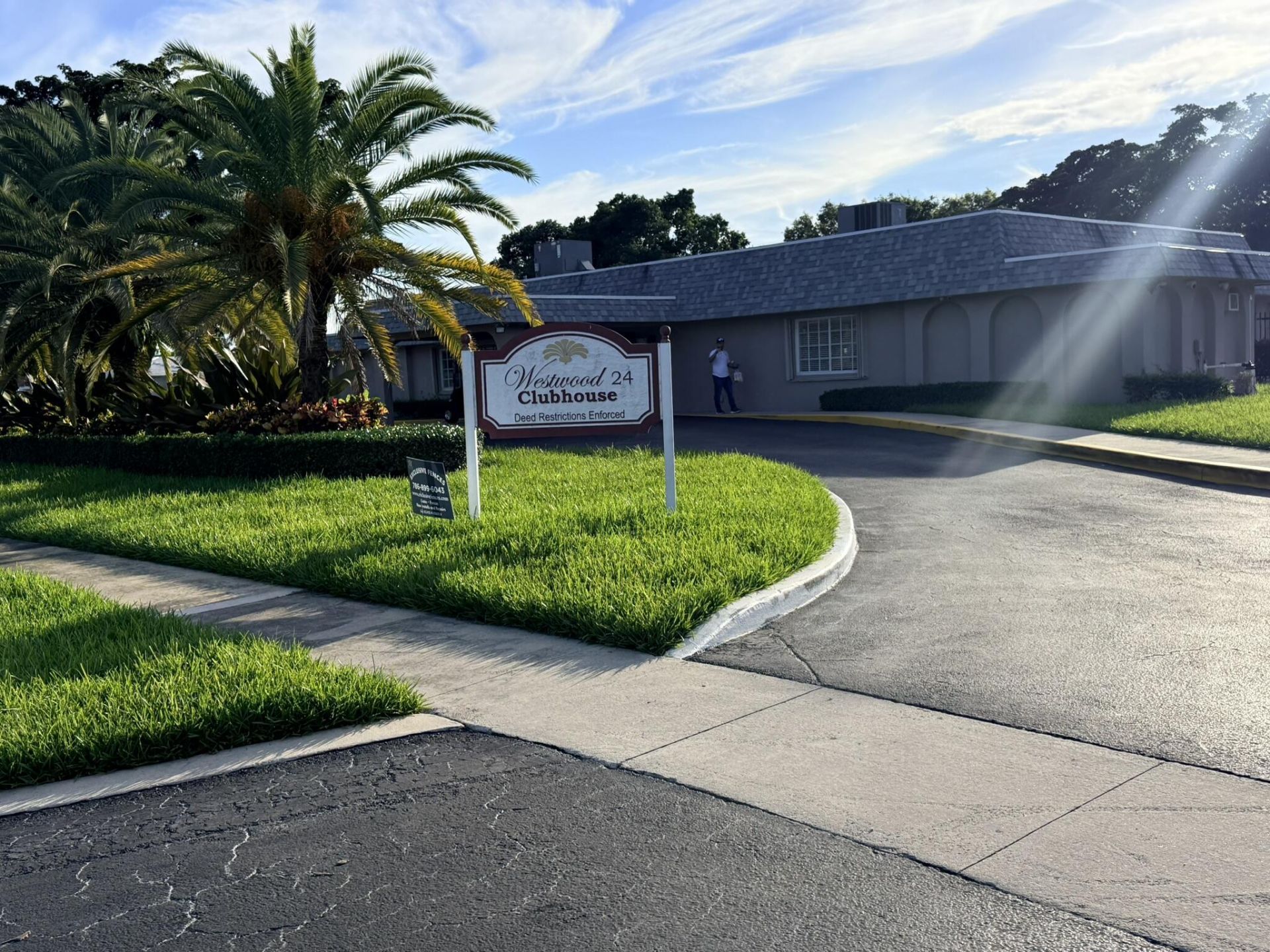 8201 NW 103rd Avenue, Tamarac, FL 33321 Photo
