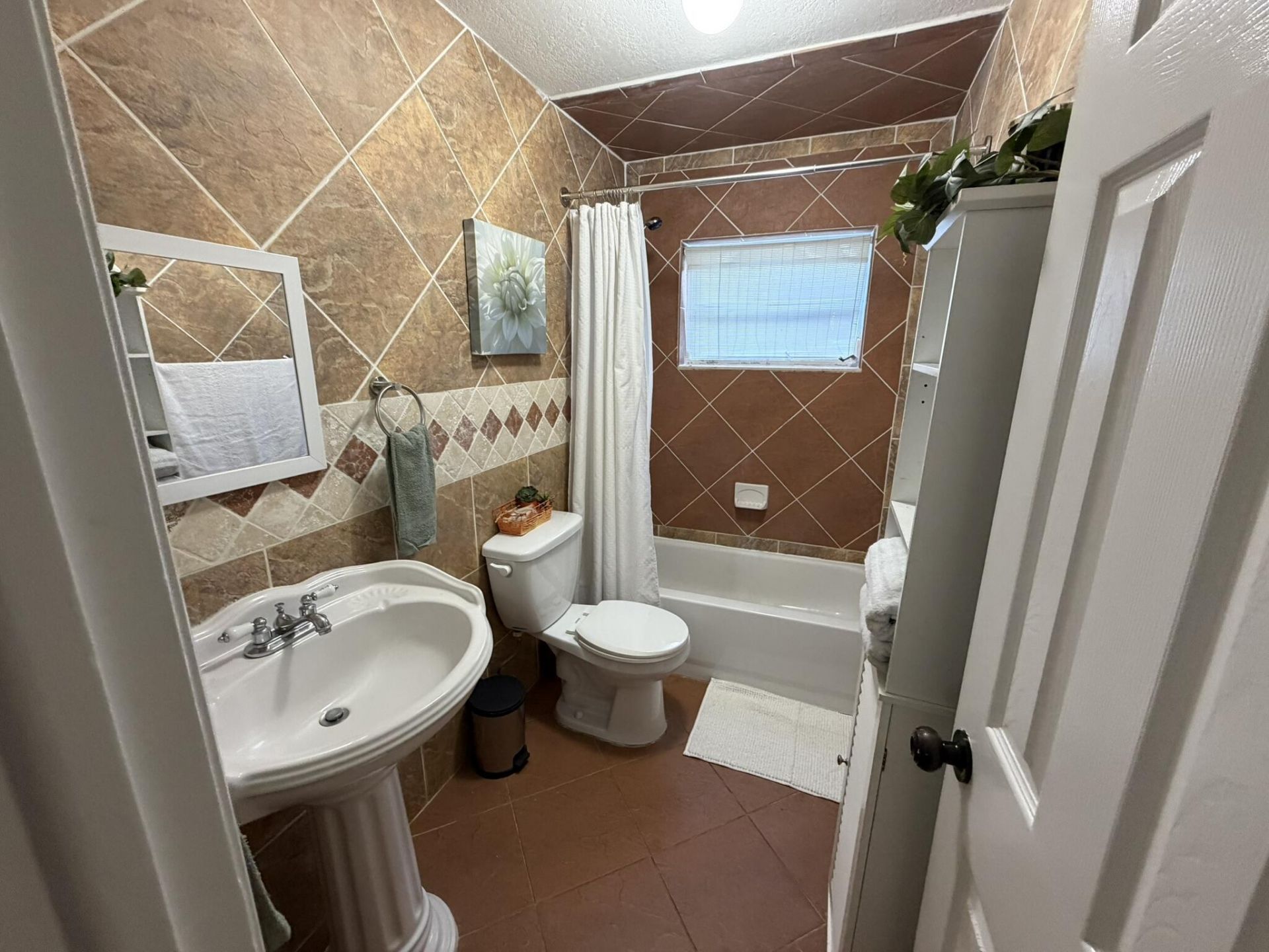 8201 NW 103rd Avenue, Tamarac, FL 33321 Photo