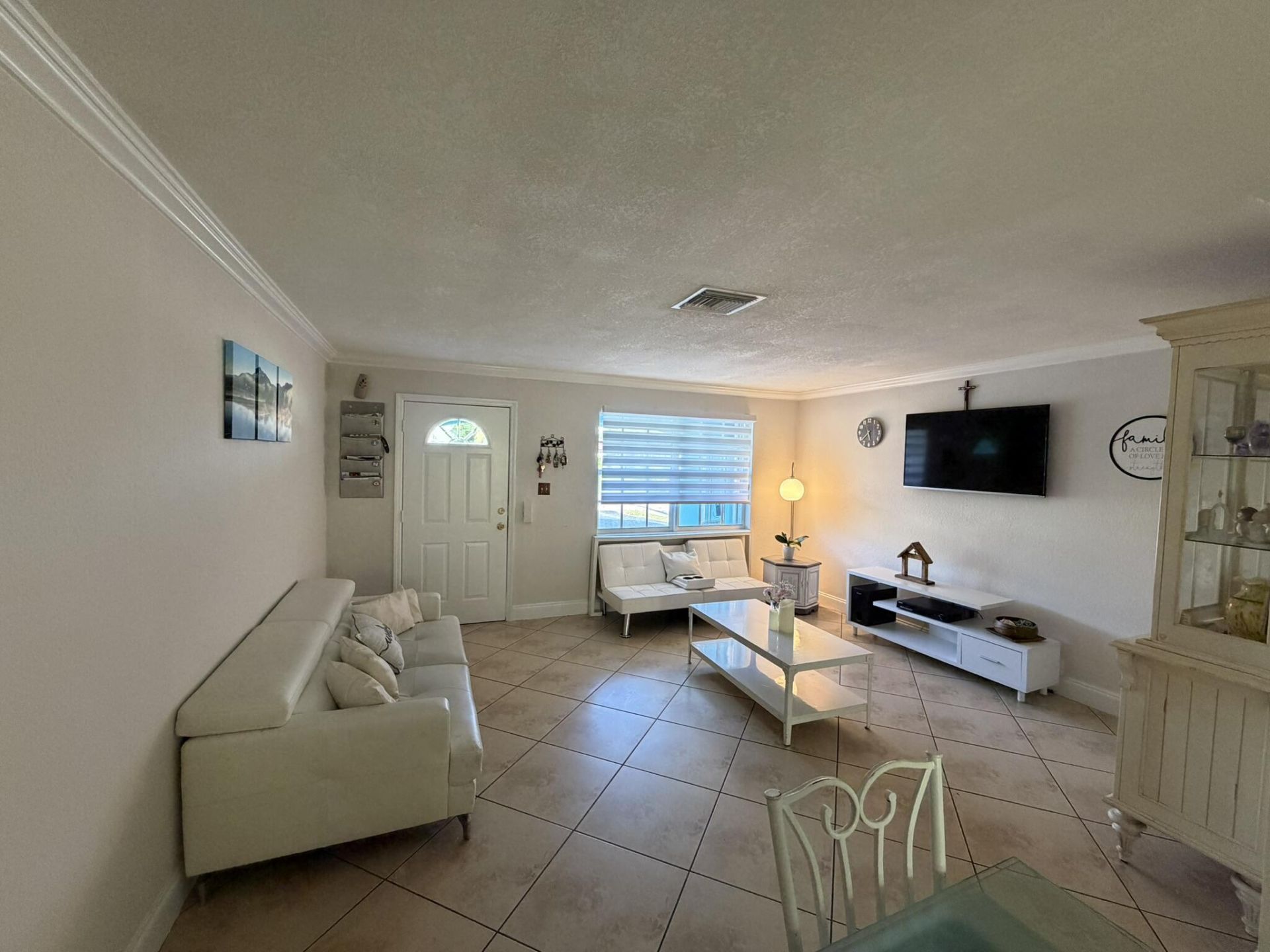 8201 NW 103rd Avenue, Tamarac, FL 33321 Photo