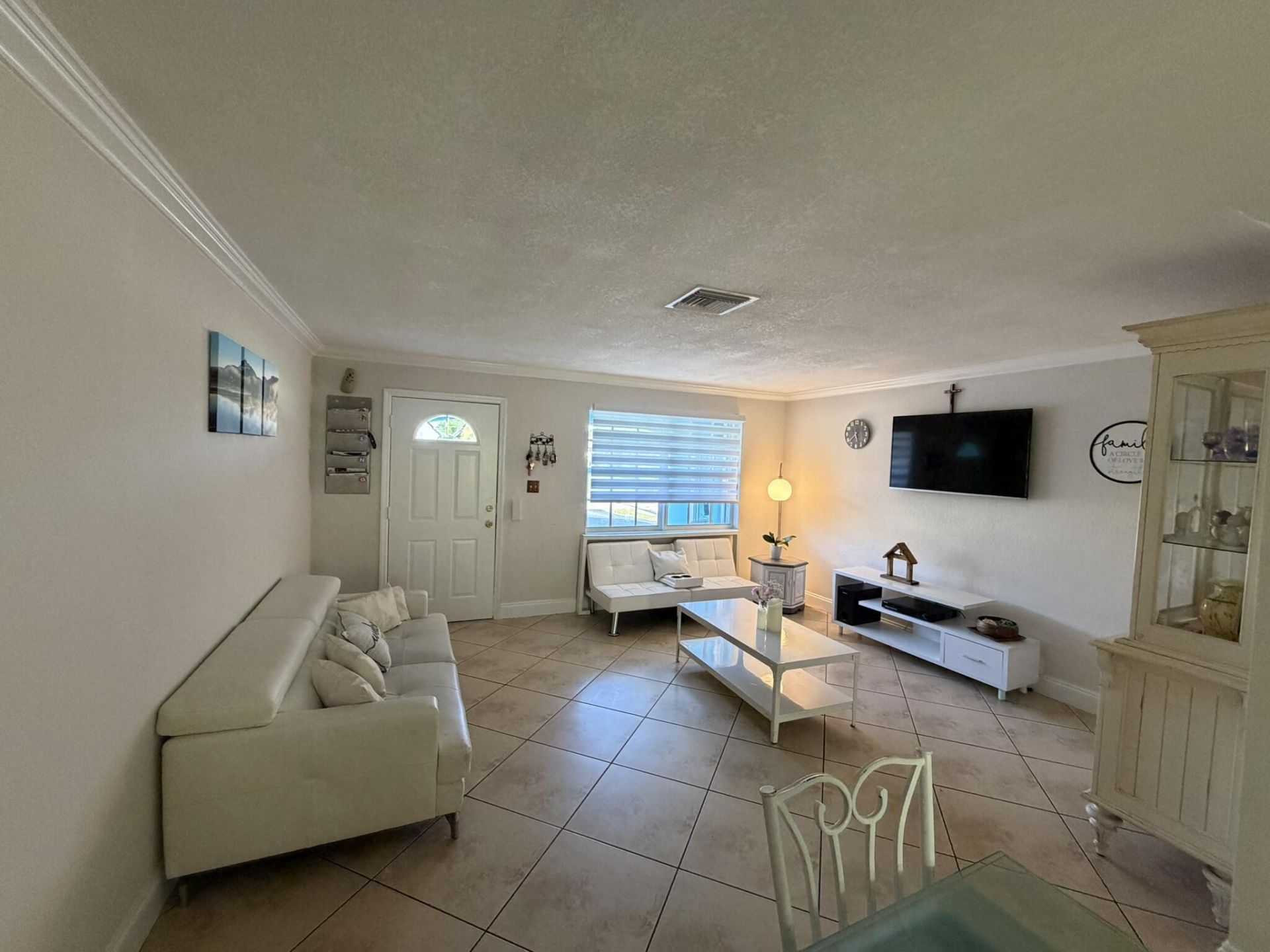 8201 NW 103rd Avenue, Tamarac, FL 33321 Photo