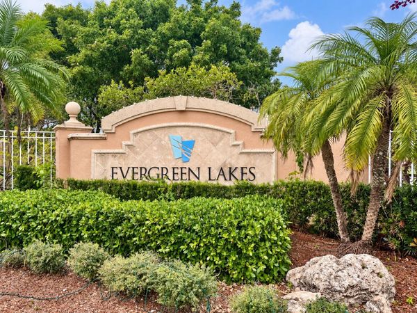5021 Wiles Road, Unit Apt 301, Coconut Creek, FL 33073