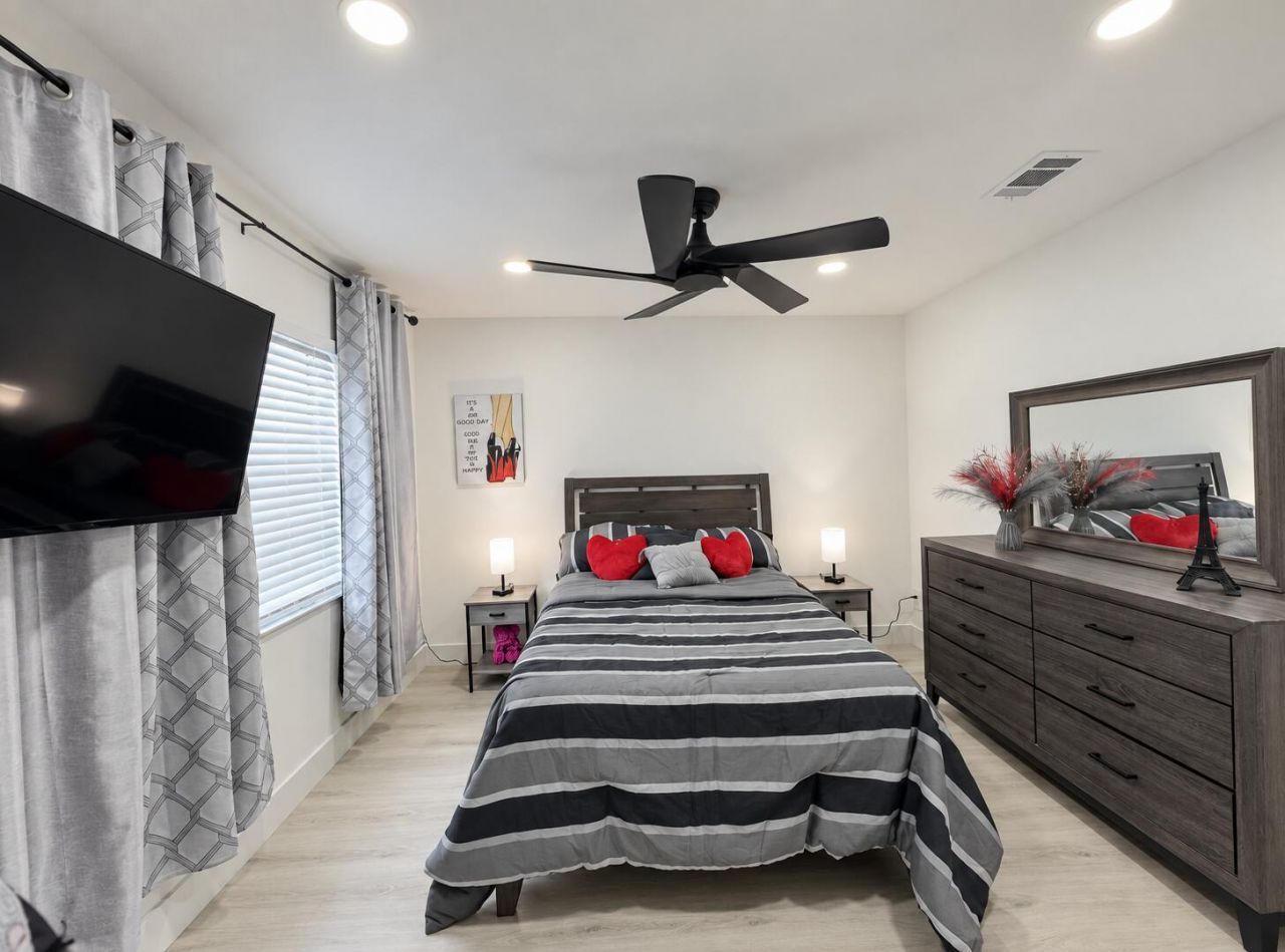 1034 Manor Drive, Palm Springs, FL 33461 Photo
