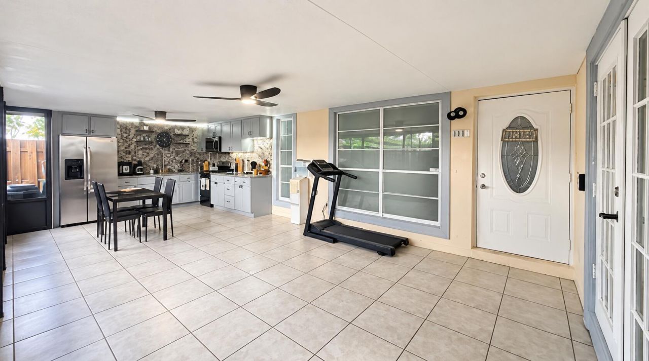 1034 Manor Drive, Palm Springs, FL 33461 Photo