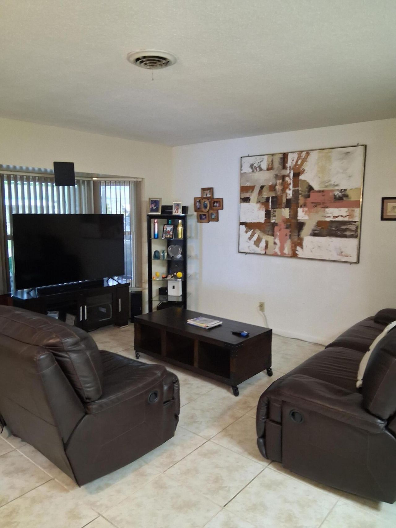 4250 NW 49th Terrace, Lauderdale Lakes, FL 33319 Photo
