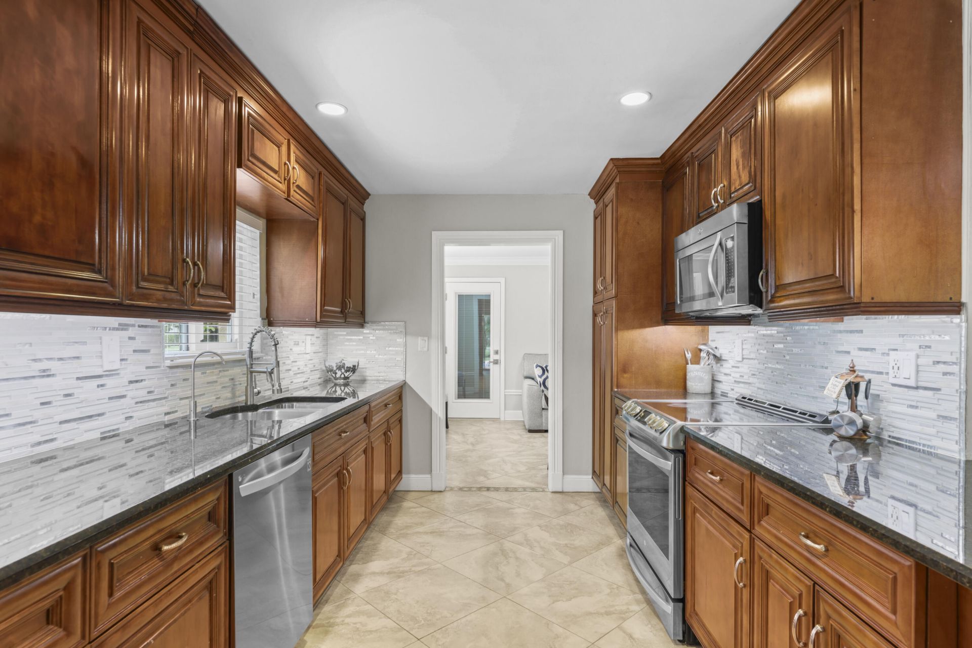 992 NW 83rd Drive, Coral Springs, FL 33071 Photo