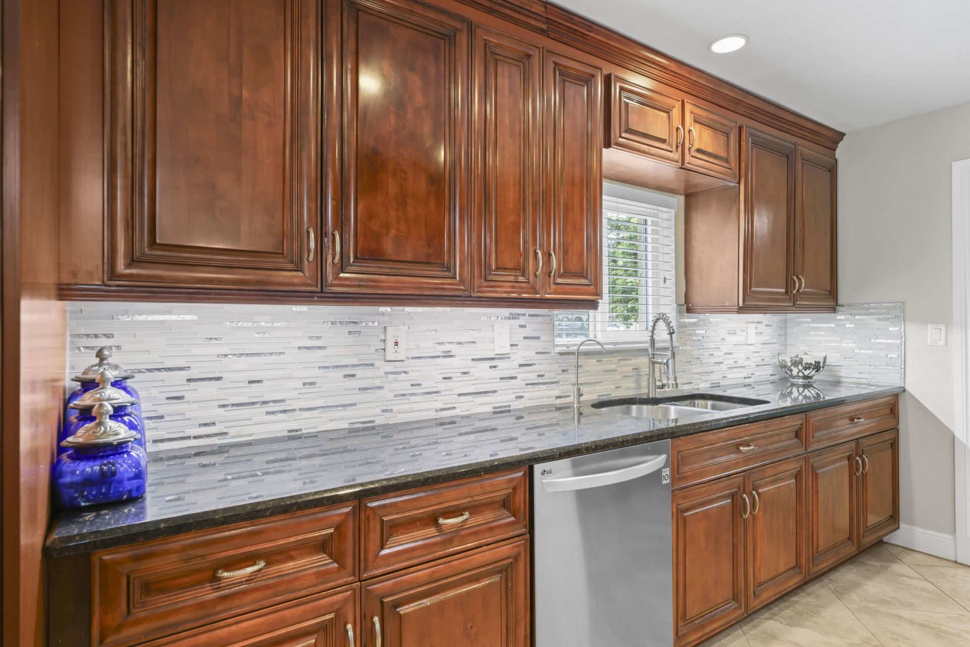 992 NW 83rd Drive, Coral Springs, FL 33071 Photo