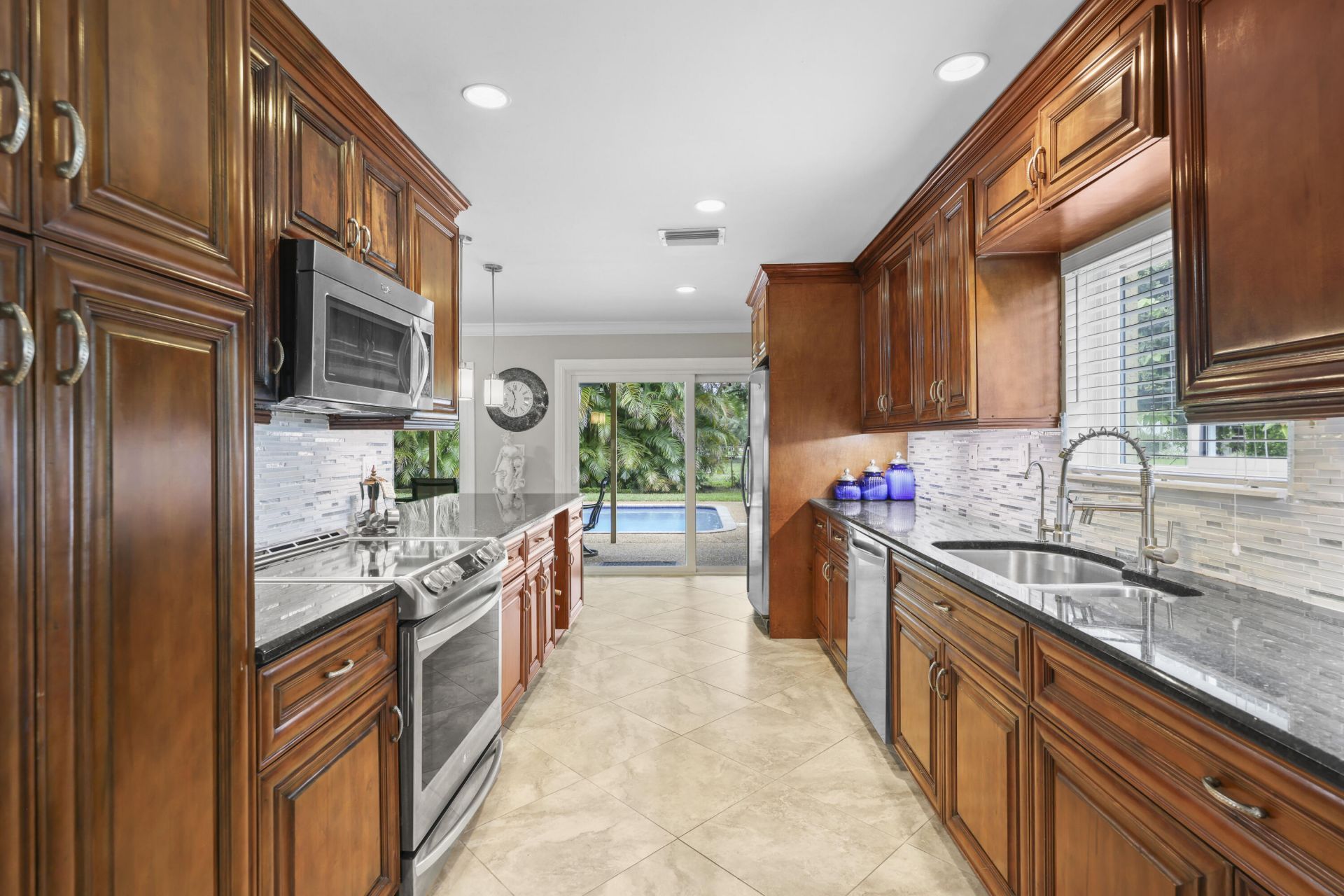 992 NW 83rd Drive, Coral Springs, FL 33071 Photo