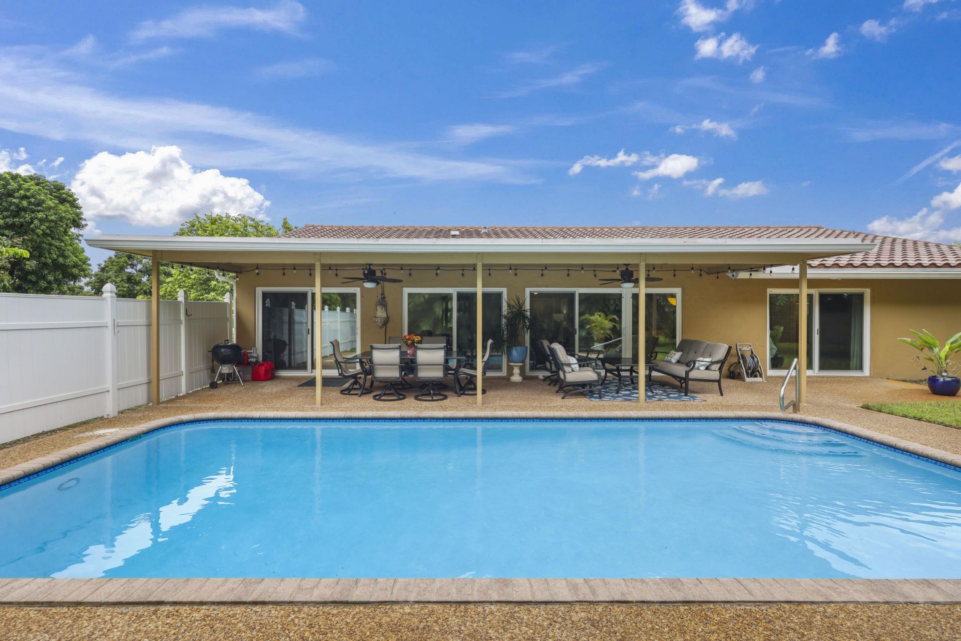 992 NW 83rd Drive, Coral Springs, FL 33071 Photo