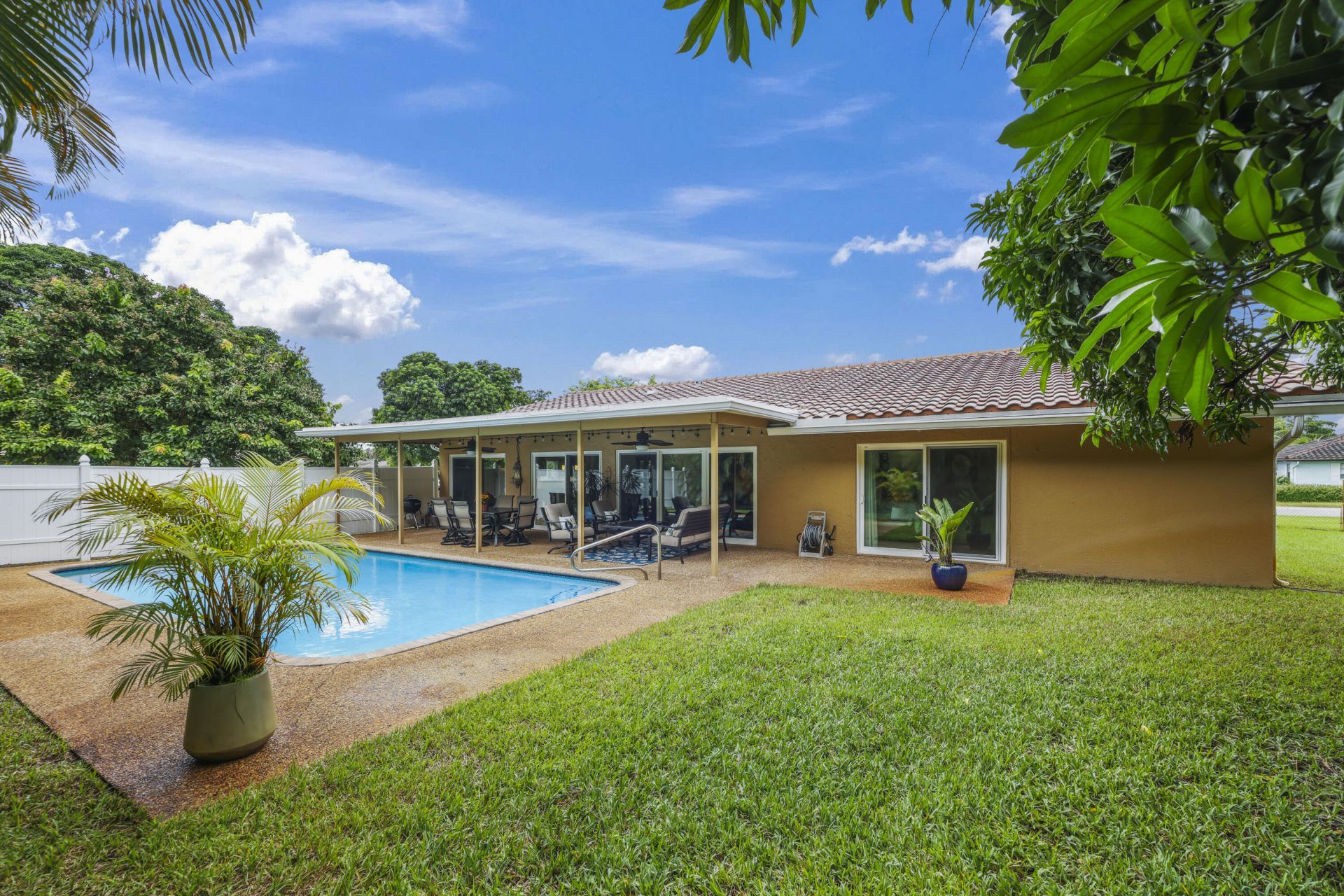 992 NW 83rd Drive, Coral Springs, FL 33071 Photo