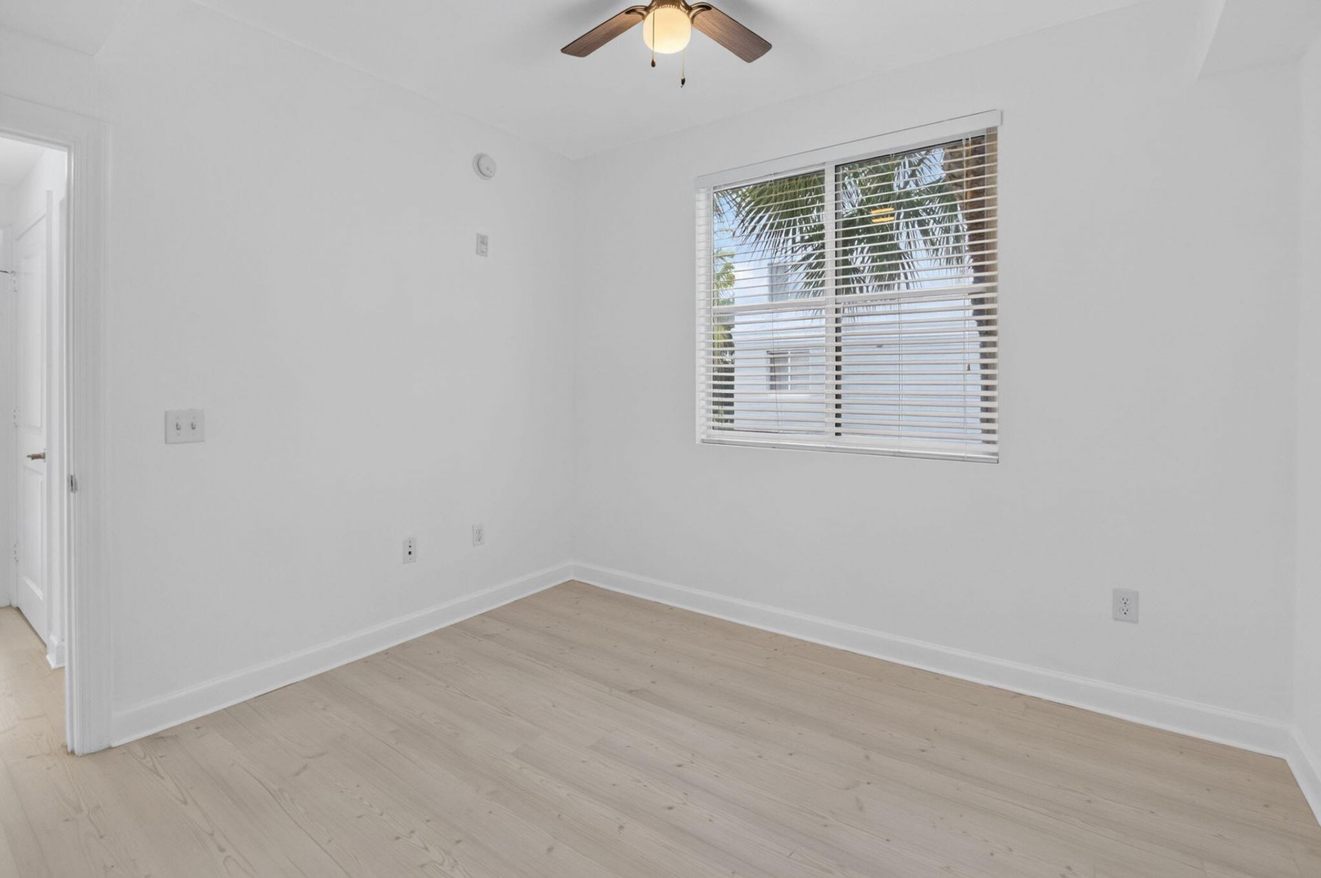 1690 Renaissance Commons Boulevard, Unit 1201, Boynton Beach, FL 33426 Photo
