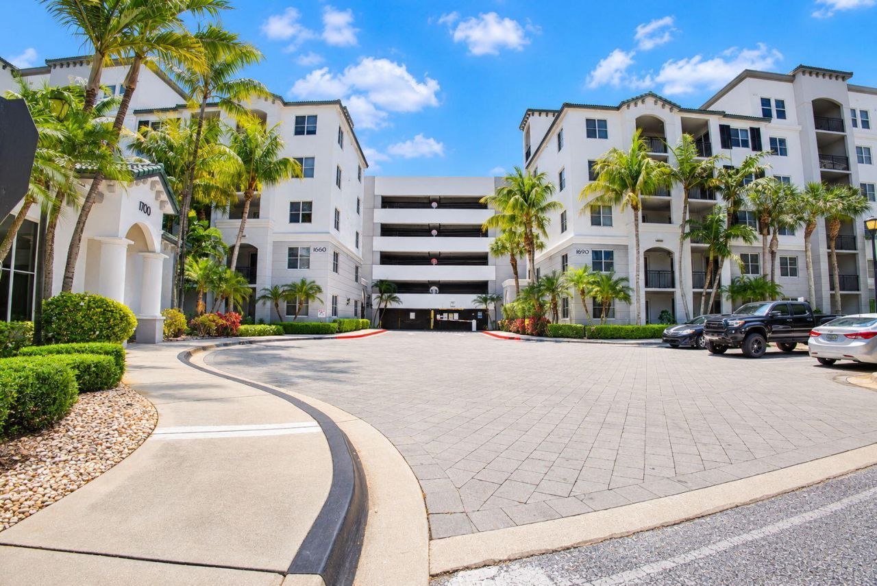 1690 Renaissance Commons Boulevard, Unit 1201, Boynton Beach, FL 33426 Photo