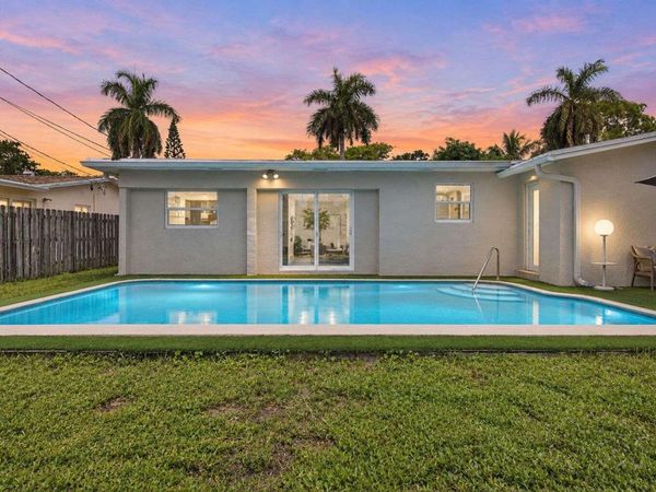 7640 SUNSET STRIP, Sunrise, FL 33322
