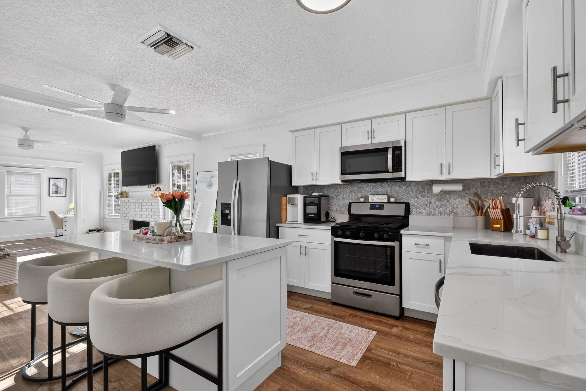 415 Greenbriar Drive, West Palm Beach, FL 33403 Photo