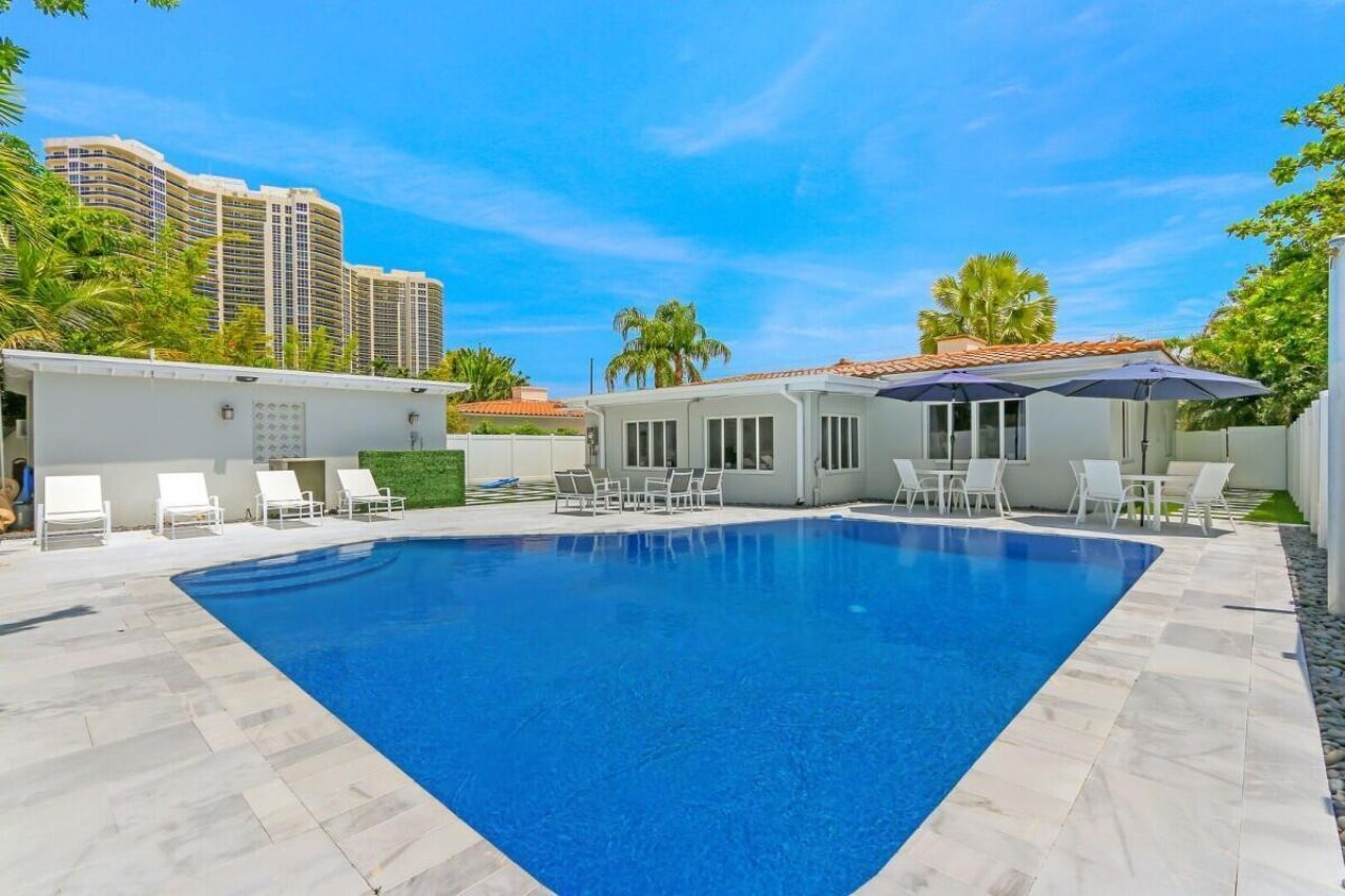 3025 Center Avenue, Fort Lauderdale, FL 33308 Photo