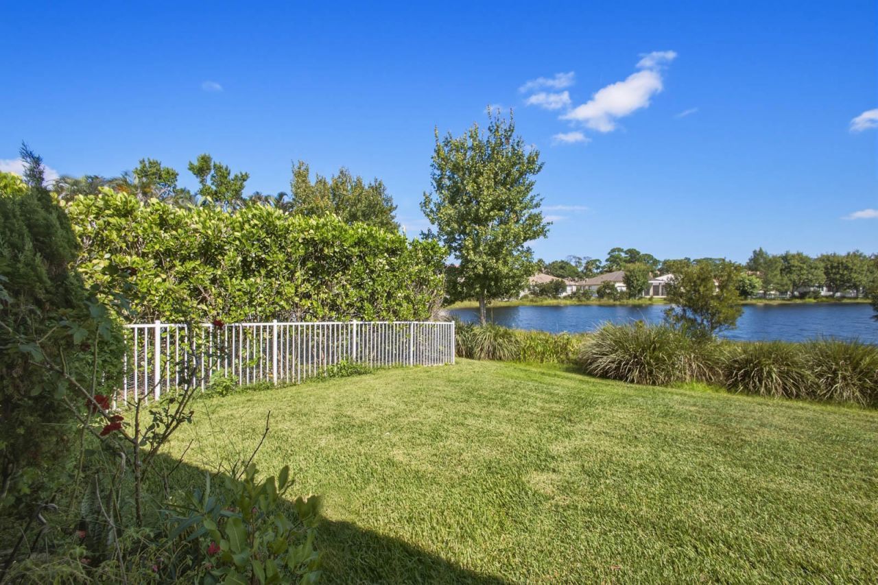 1251 SE Illusion Isle Way, Stuart, FL 34997 Photo
