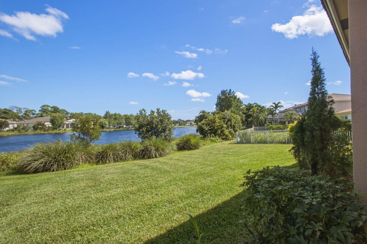 1251 SE Illusion Isle Way, Stuart, FL 34997 Photo