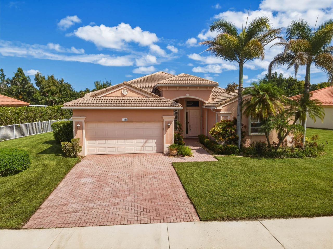 1251 SE Illusion Isle Way, Stuart, FL 34997 Photo