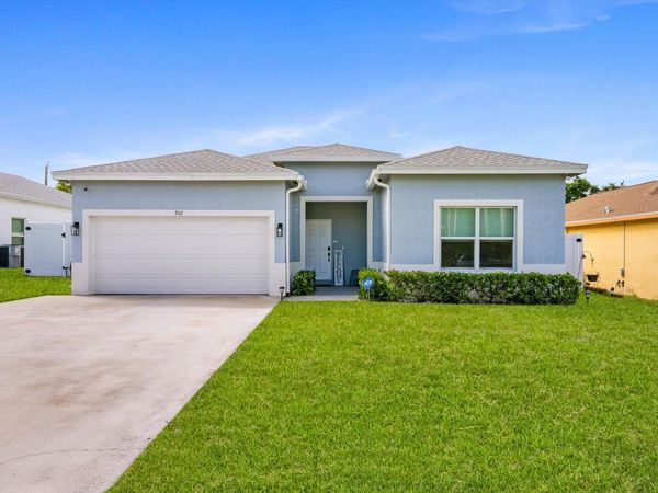 902 NW 9th Avenue, Boynton Beach, FL 33426