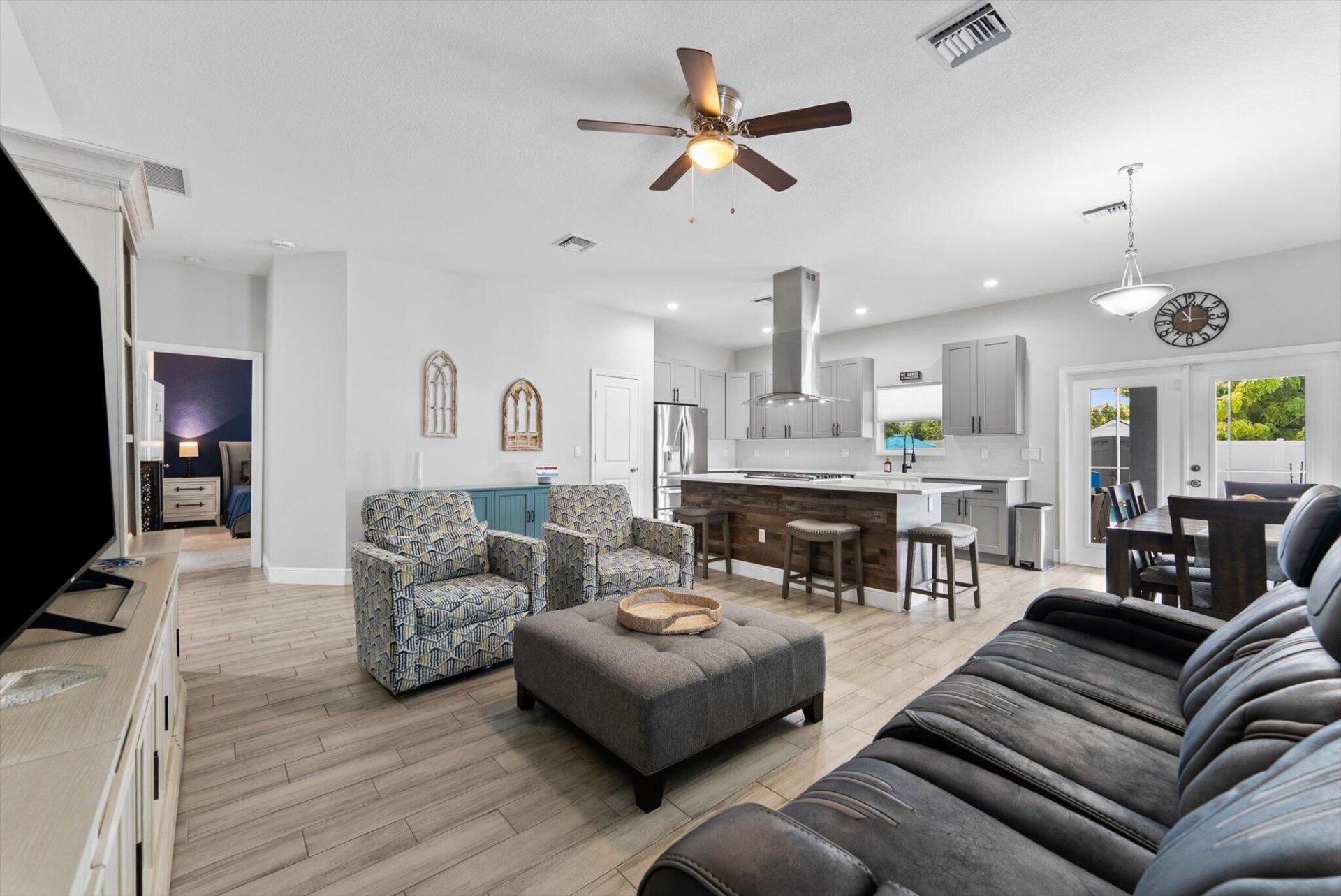 902 NW 9th Avenue, Boynton Beach, FL 33426 Photo