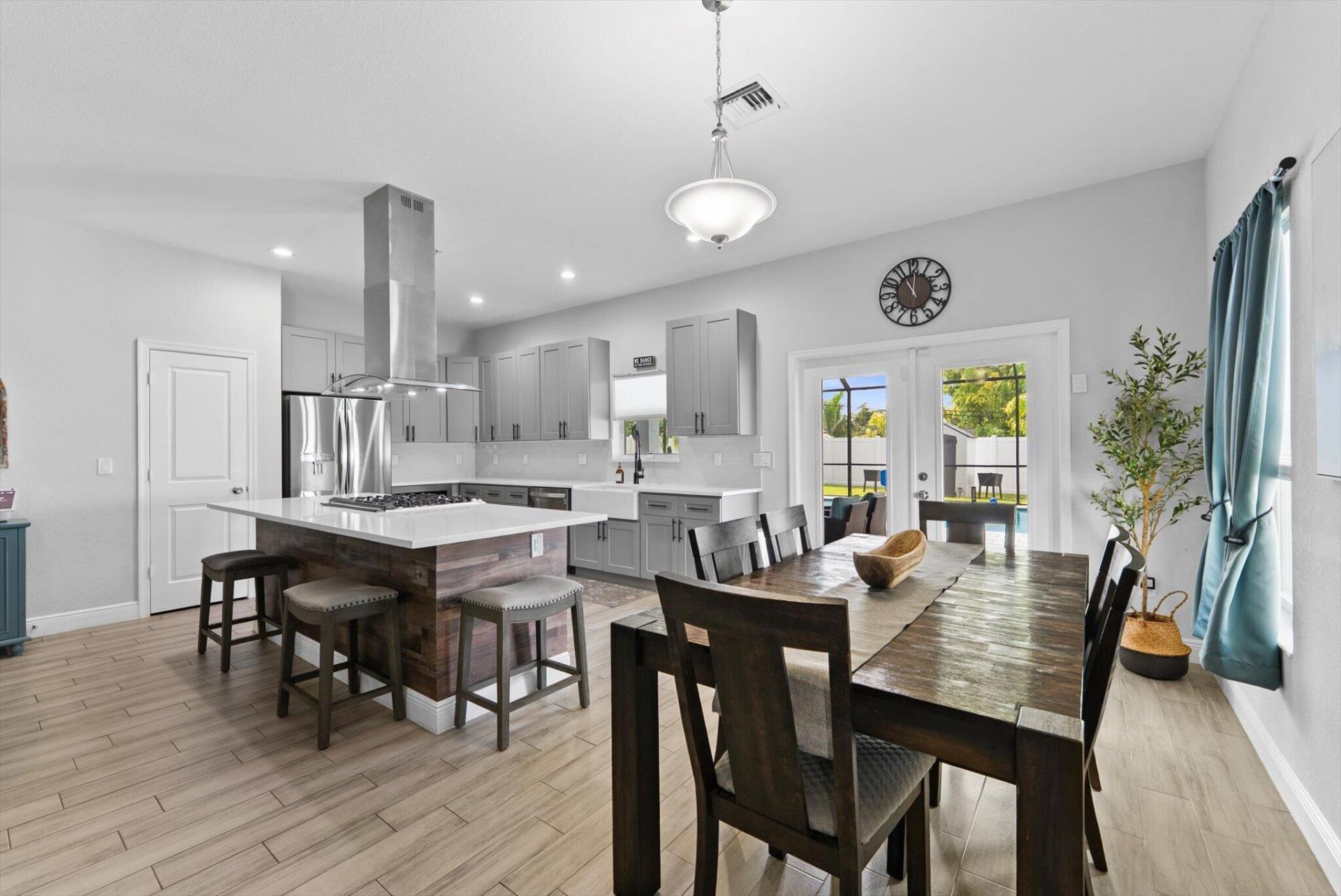 902 NW 9th Avenue, Boynton Beach, FL 33426 Photo