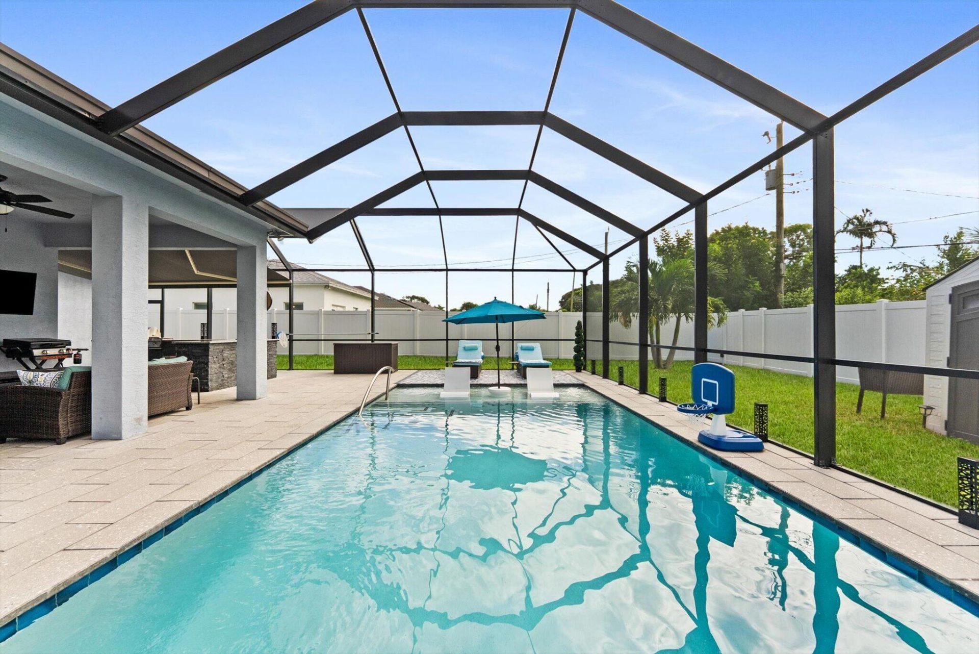 902 NW 9th Avenue, Boynton Beach, FL 33426 Photo