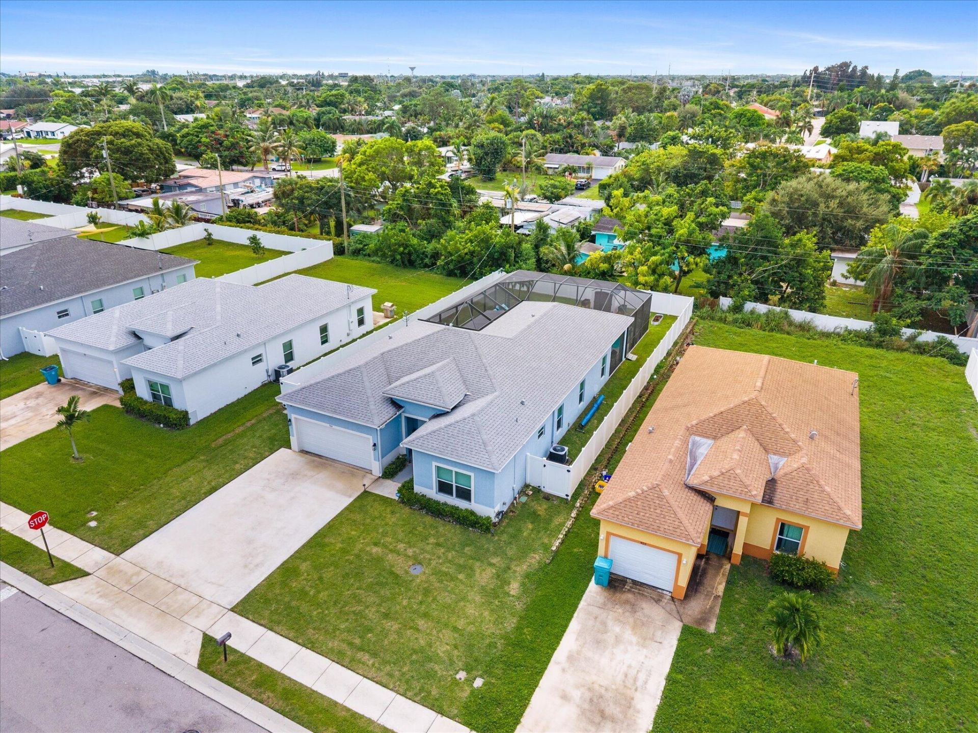 902 NW 9th Avenue, Boynton Beach, FL 33426 Photo
