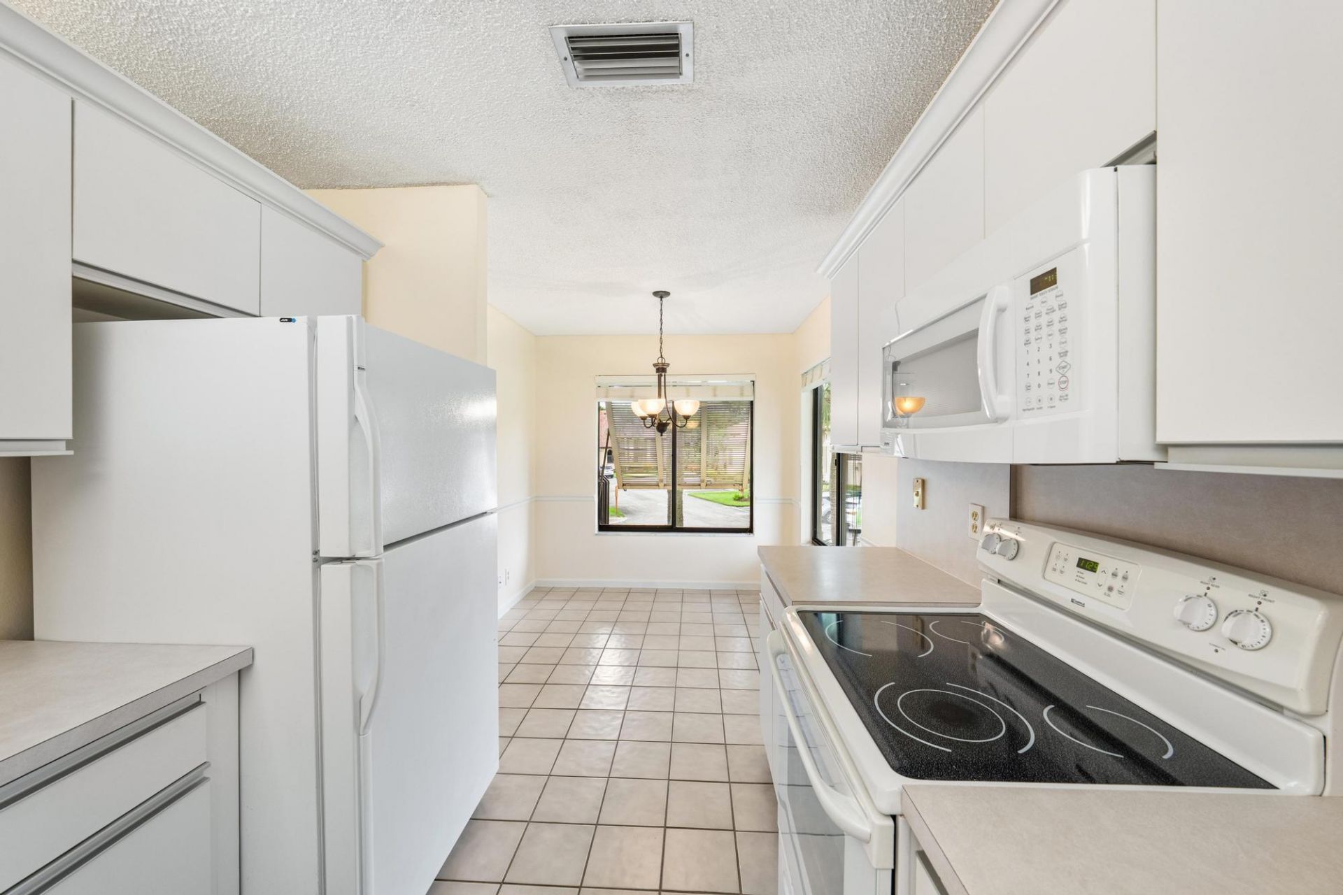 10101 Mangrove Drive, Unit 201, Boynton Beach, FL 33437 Photo