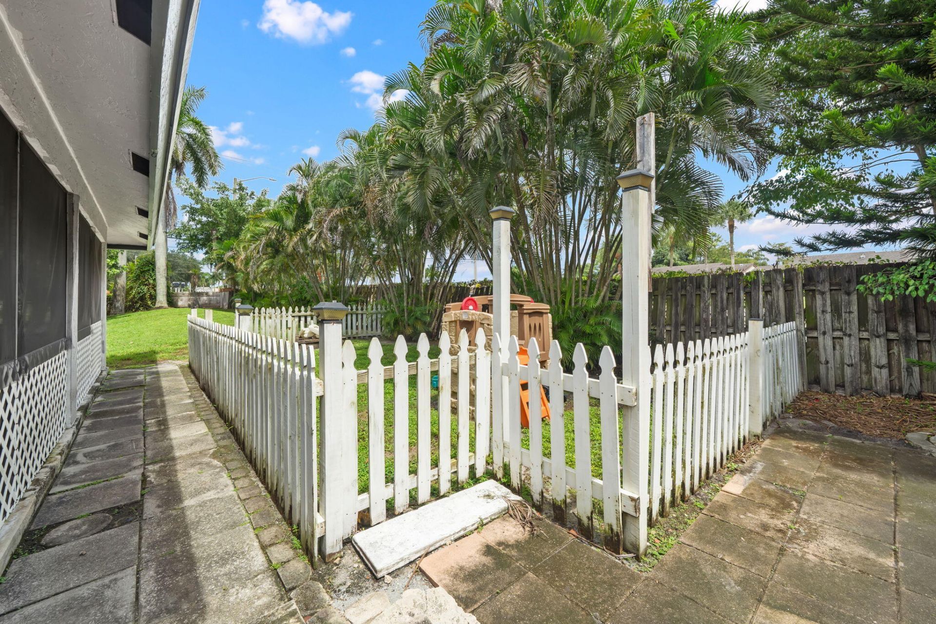 117 Hemingway Court, Royal Palm Beach, FL 33411 Photo