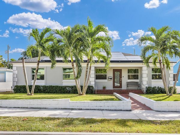 916 31ST Street, West Palm Beach, FL 33407