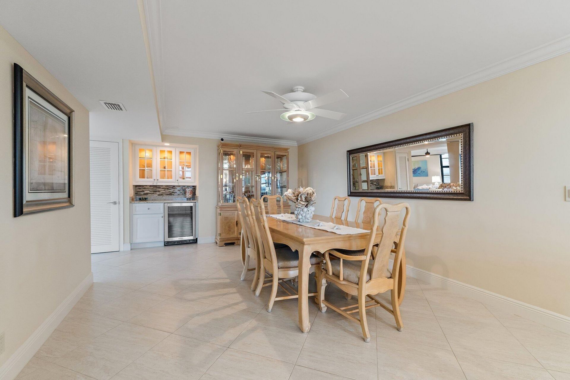 911 Ocean Drive, Unit 506, Juno Beach, FL 33408 Photo