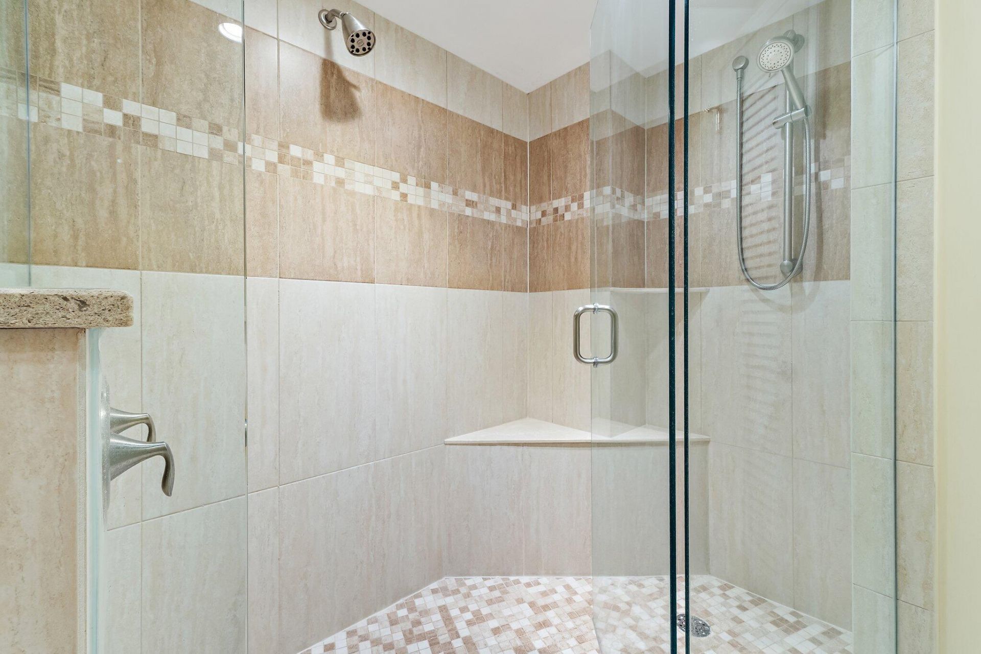 911 Ocean Drive, Unit 506, Juno Beach, FL 33408 Photo