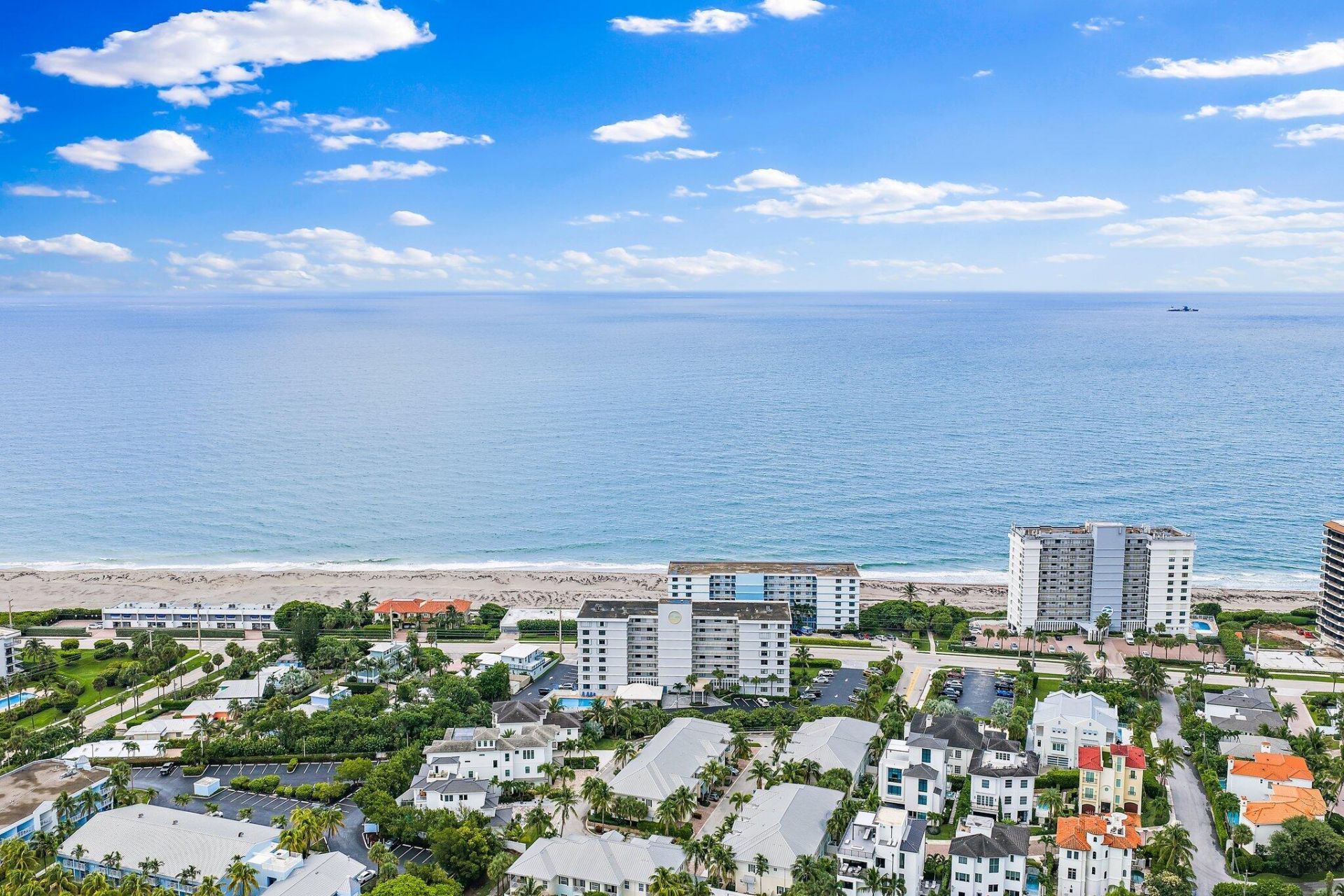911 Ocean Drive, Unit 506, Juno Beach, FL 33408 Photo