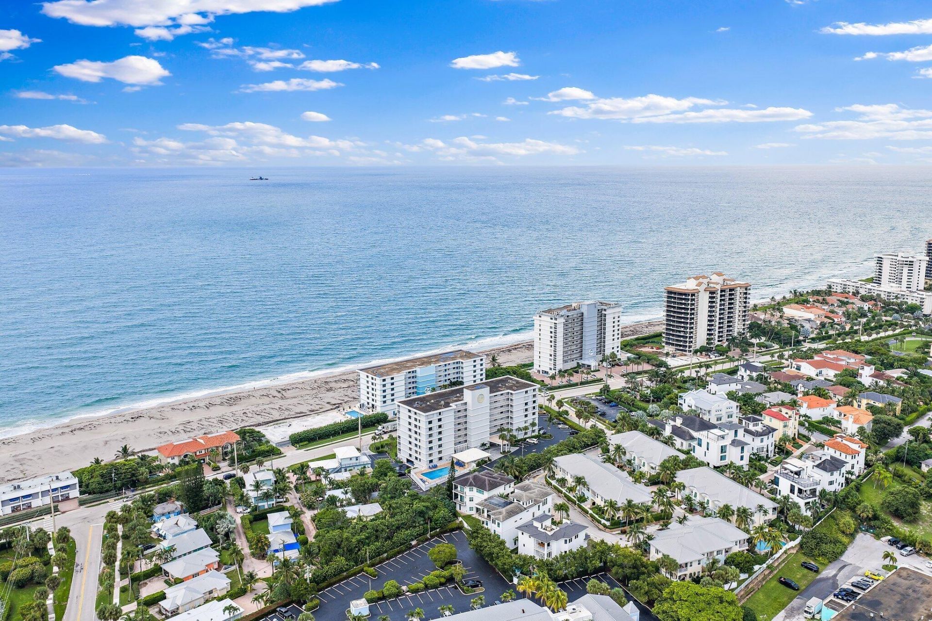 911 Ocean Drive, Unit 506, Juno Beach, FL 33408 Photo